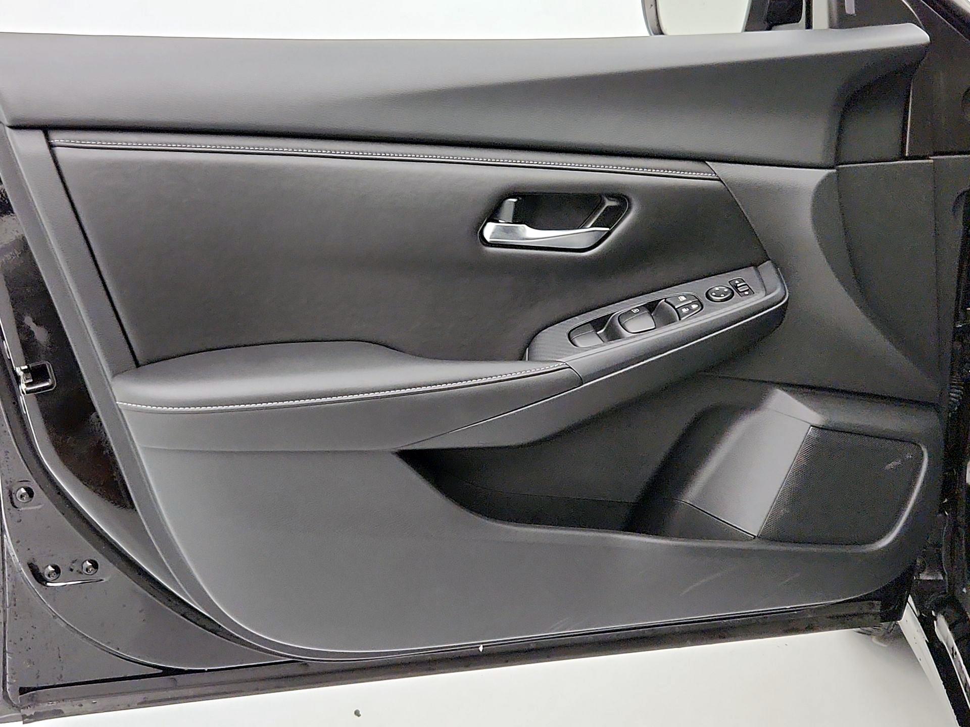 Thumbnail: 2023 Nissan Sentra - 12