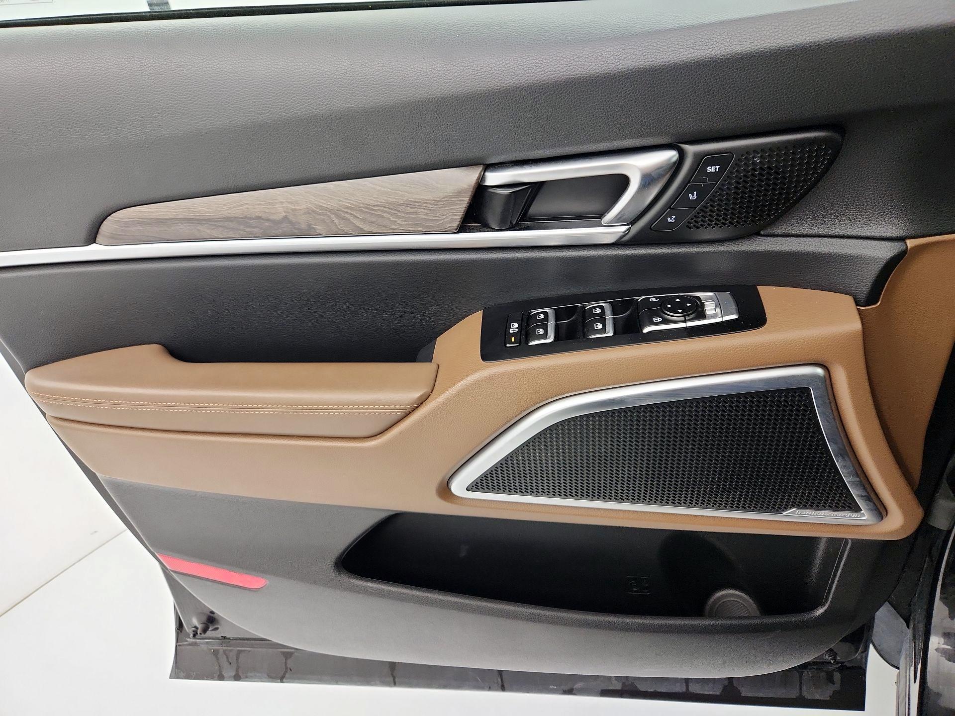 Thumbnail: 2020 Kia Telluride - 12