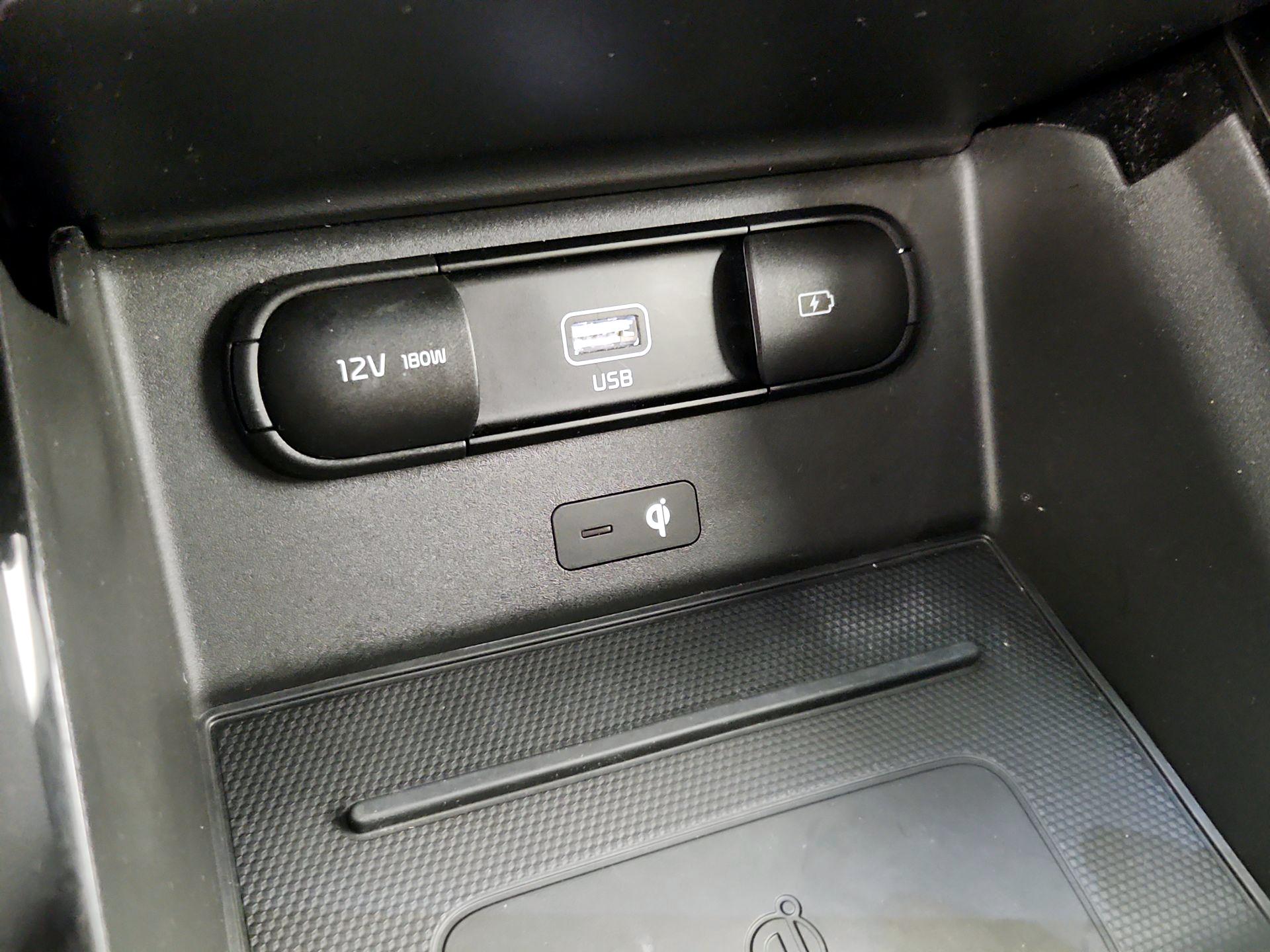 Thumbnail: 2020 Kia Telluride - 19