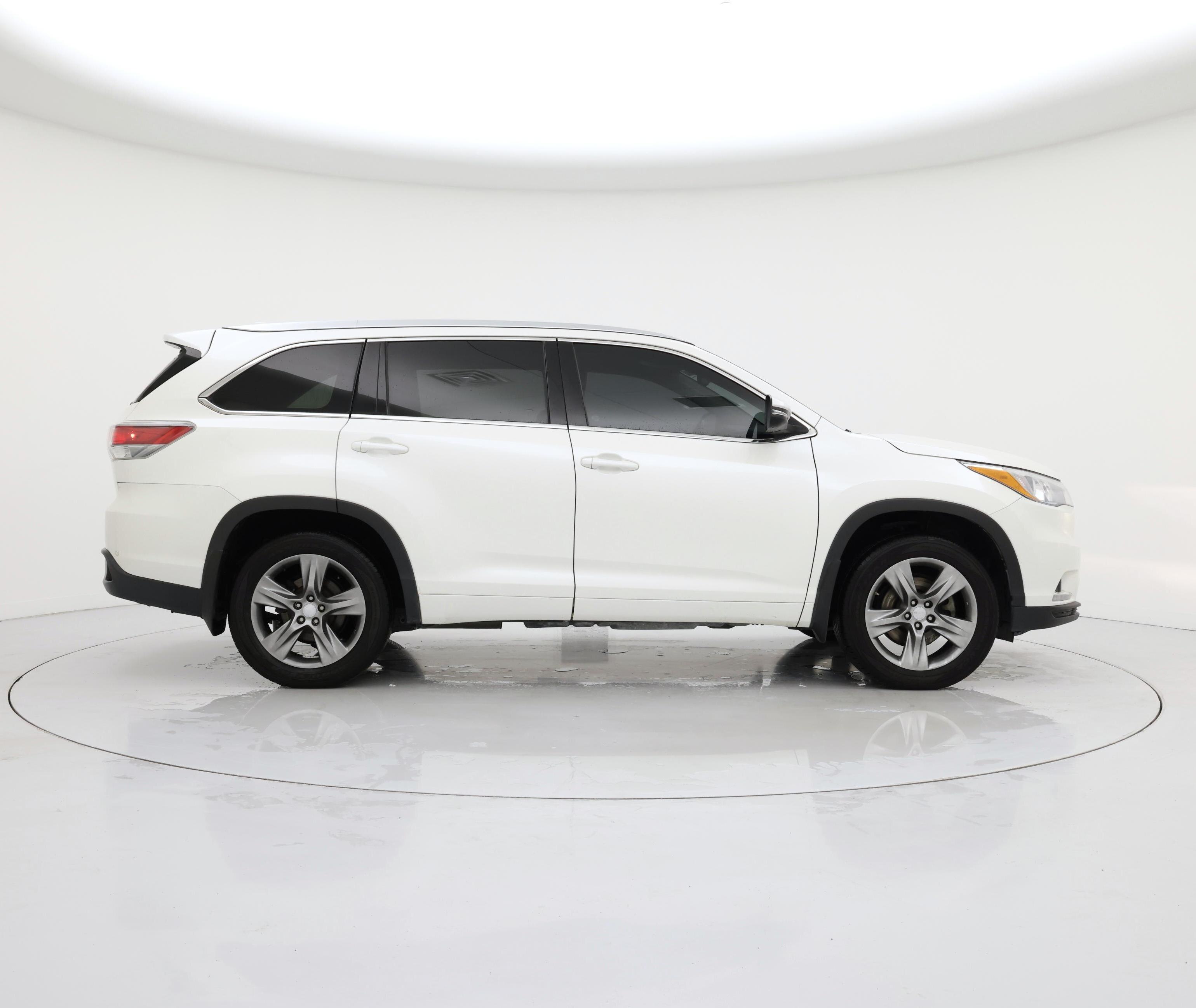 Thumbnail: 2014 Toyota Highlander - 7