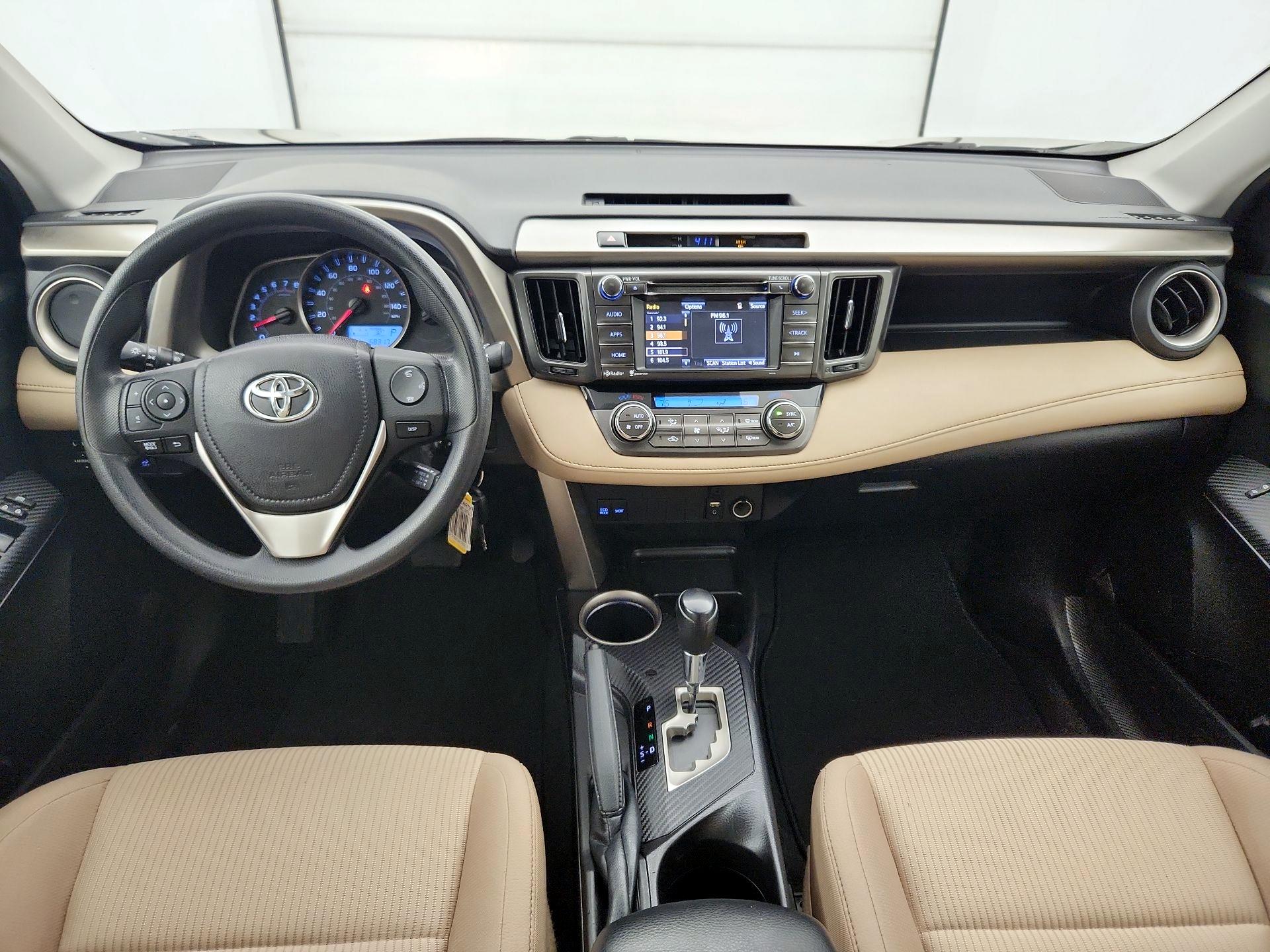 Thumbnail: 2015 Toyota RAV4 - 9