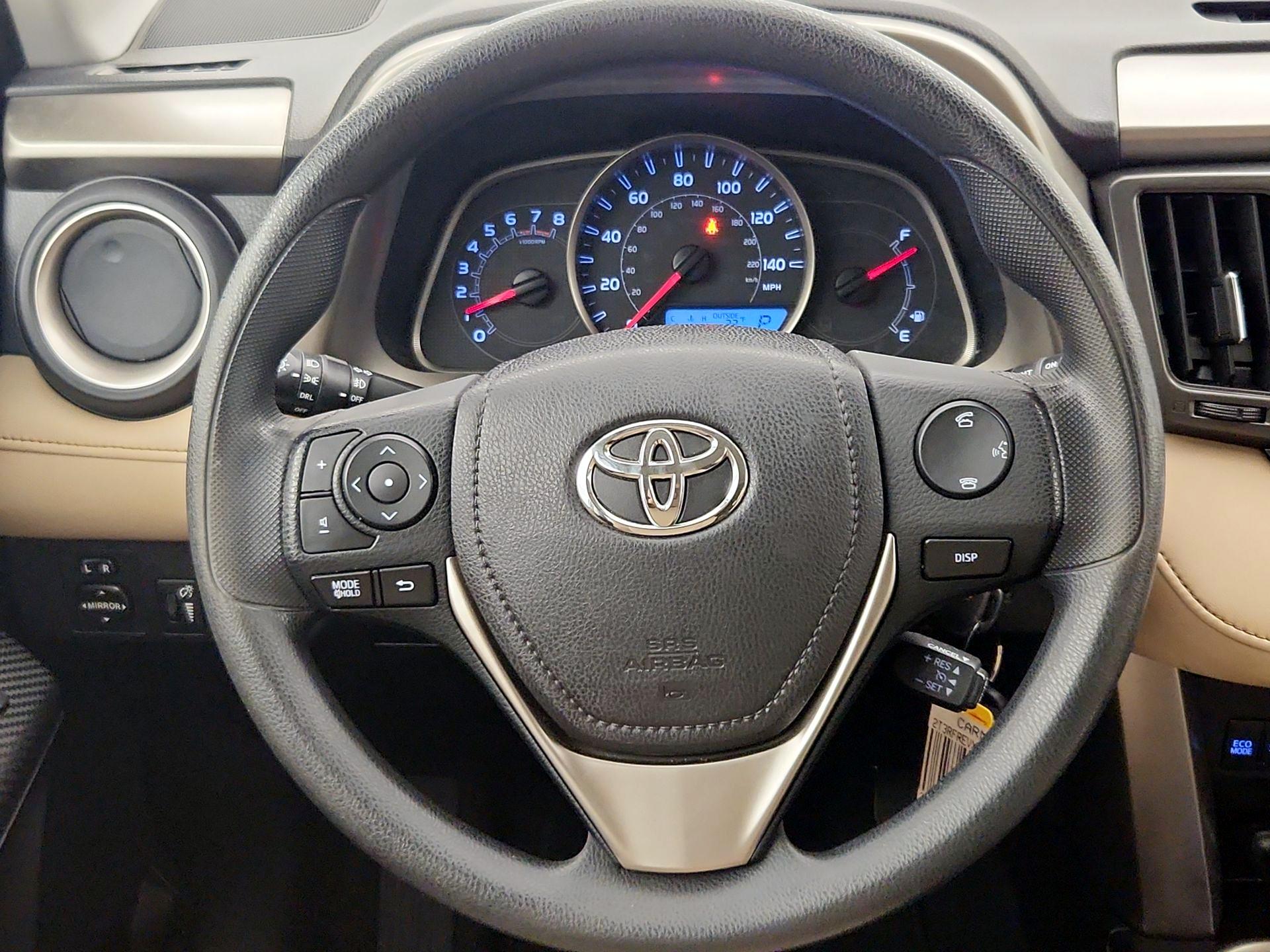 Thumbnail: 2015 Toyota RAV4 - 10