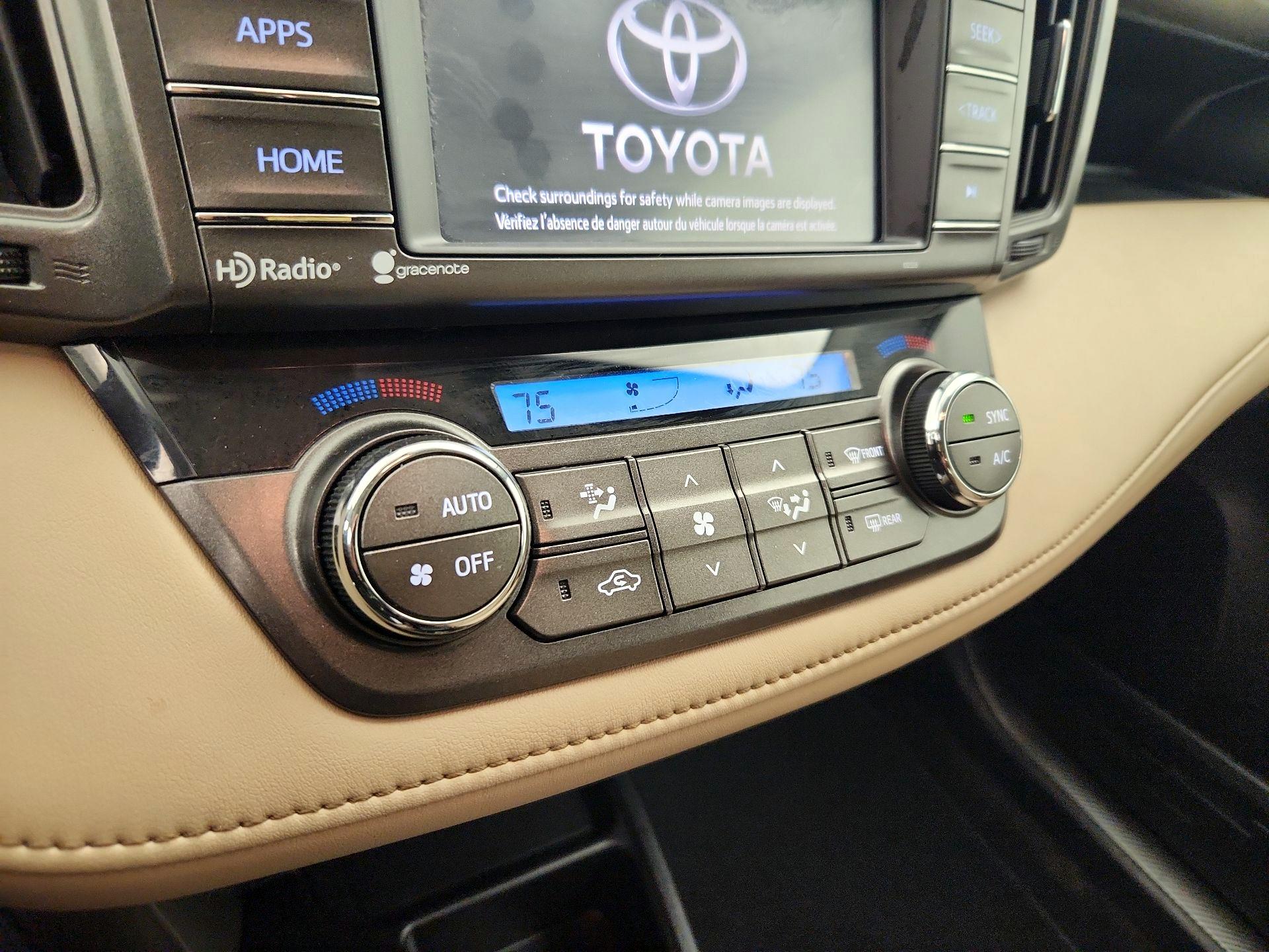 Thumbnail: 2015 Toyota RAV4 - 16