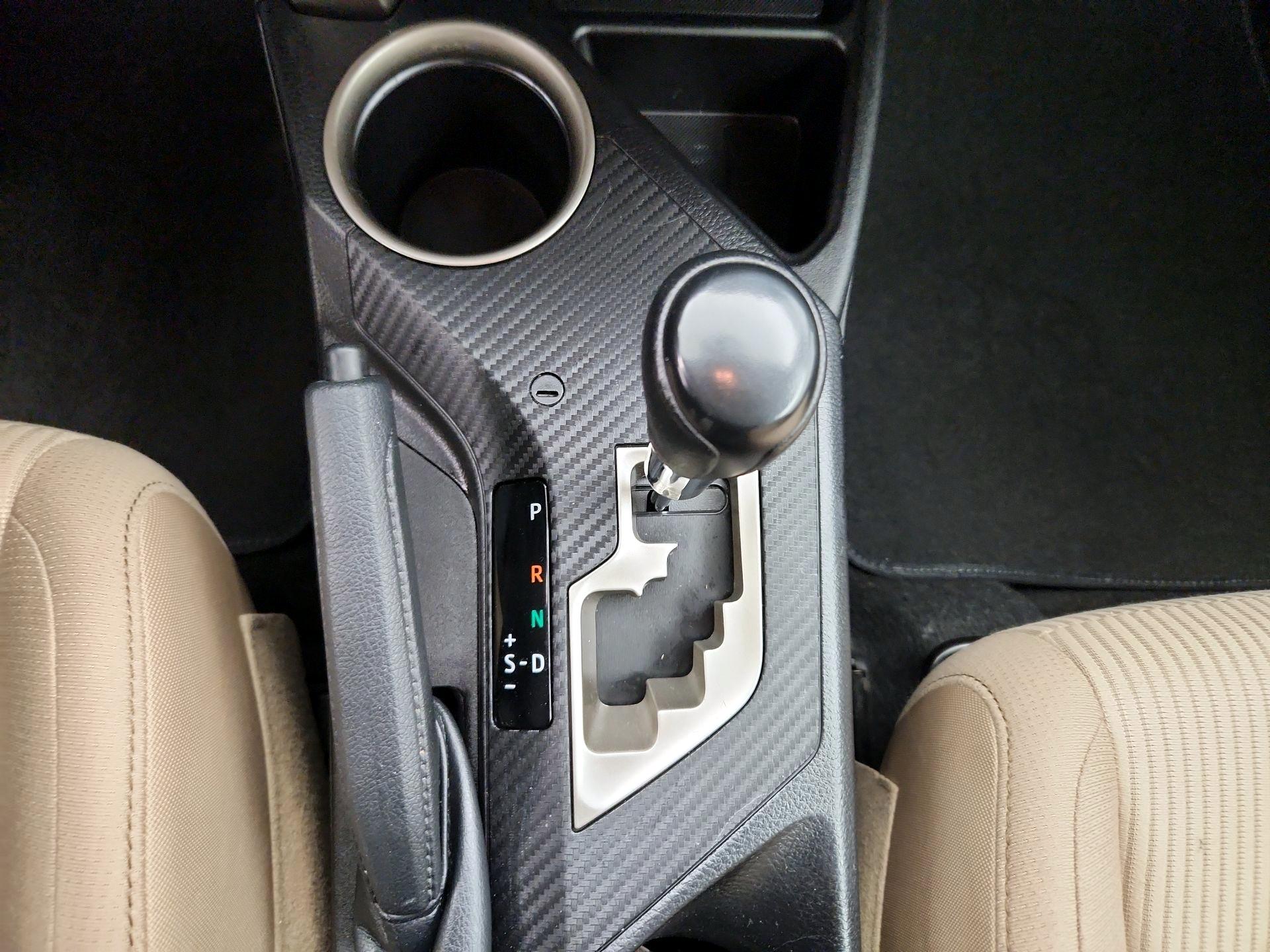 Thumbnail: 2015 Toyota RAV4 - 17