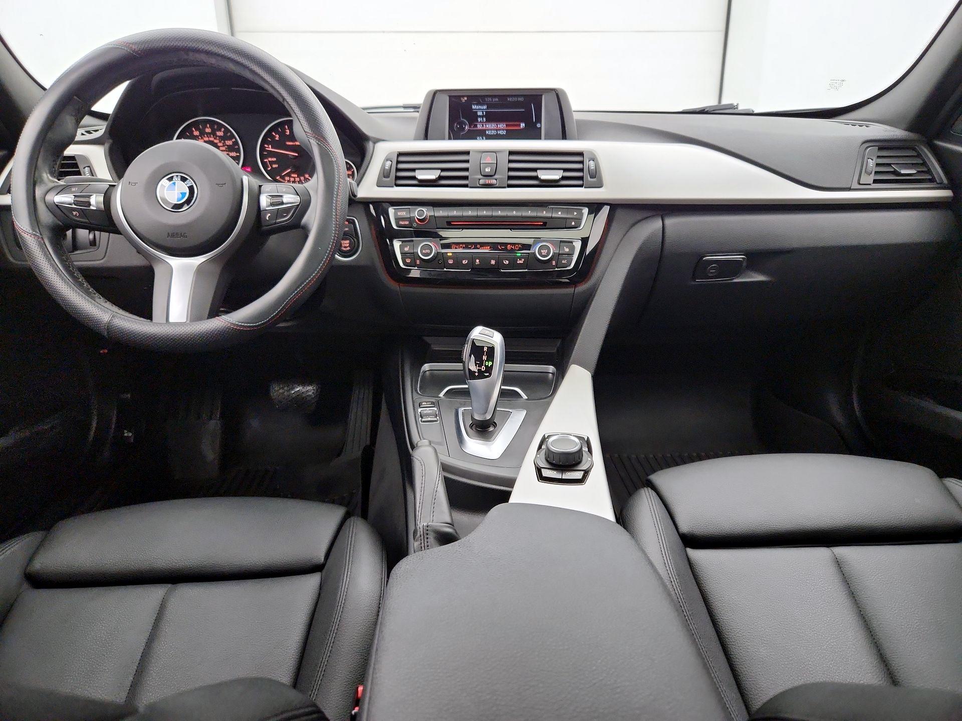 Thumbnail: 2016 BMW 3 Series - 9