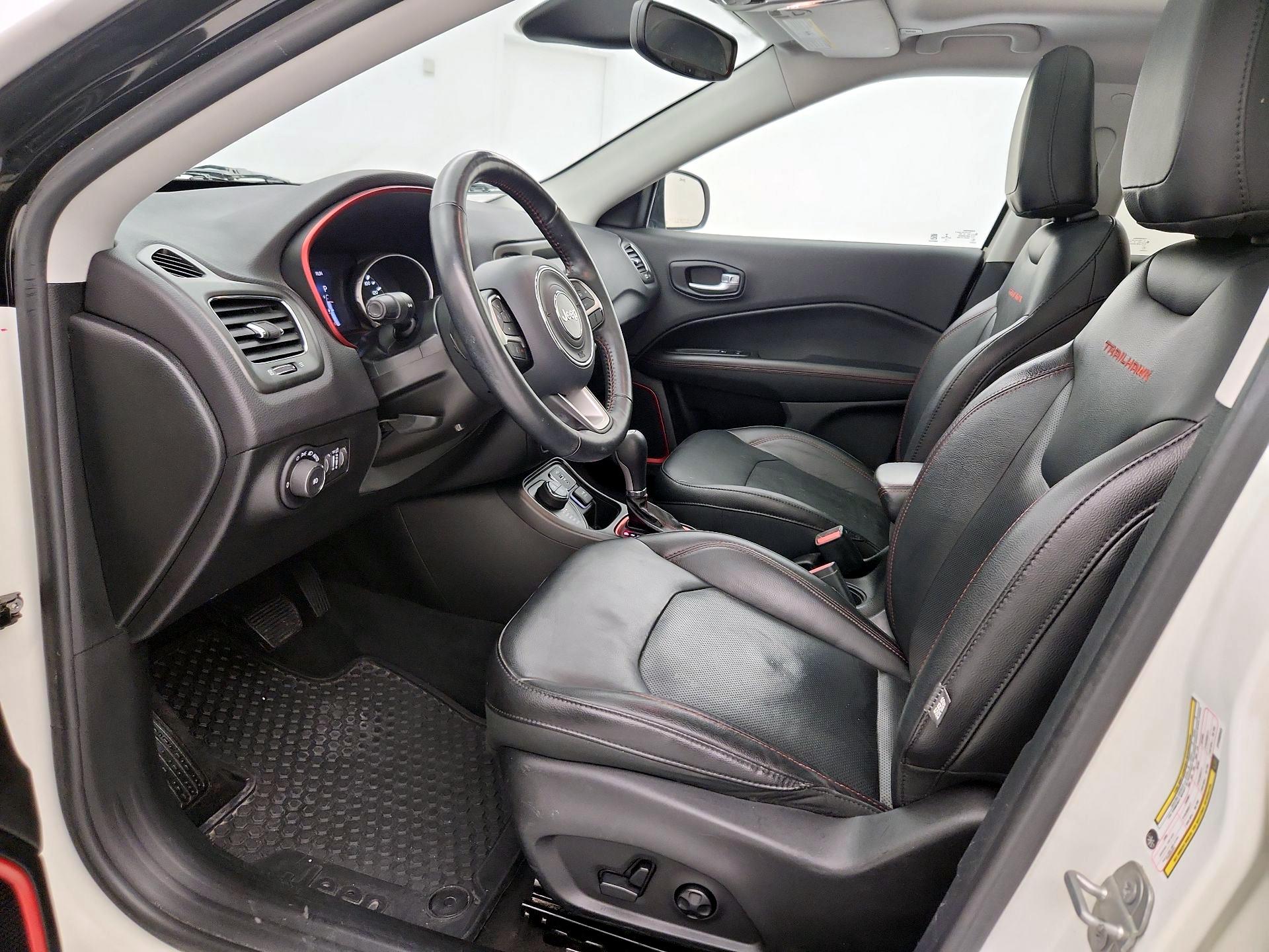 Thumbnail: 2018 Jeep Compass - 11