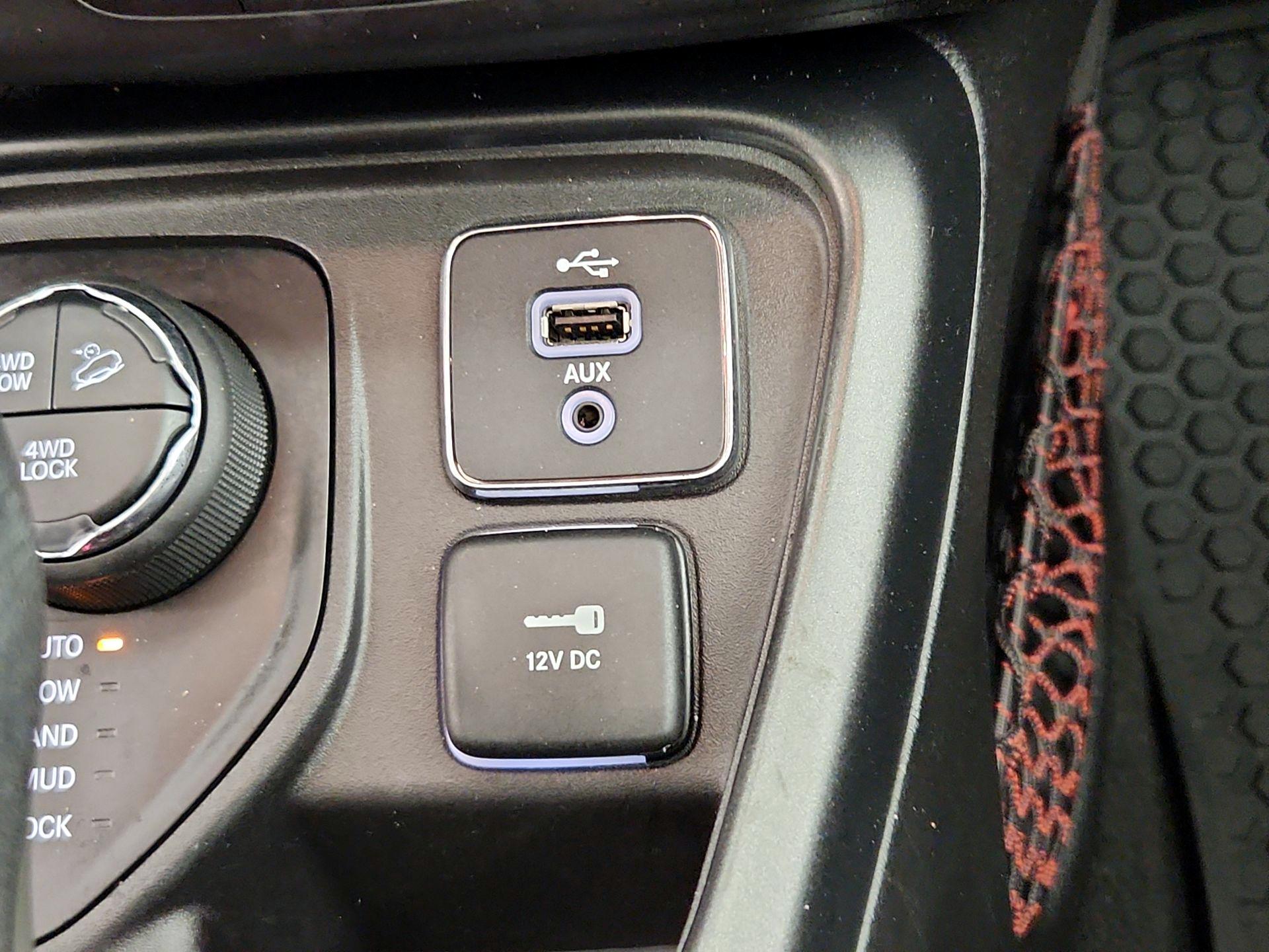 Thumbnail: 2018 Jeep Compass - 18