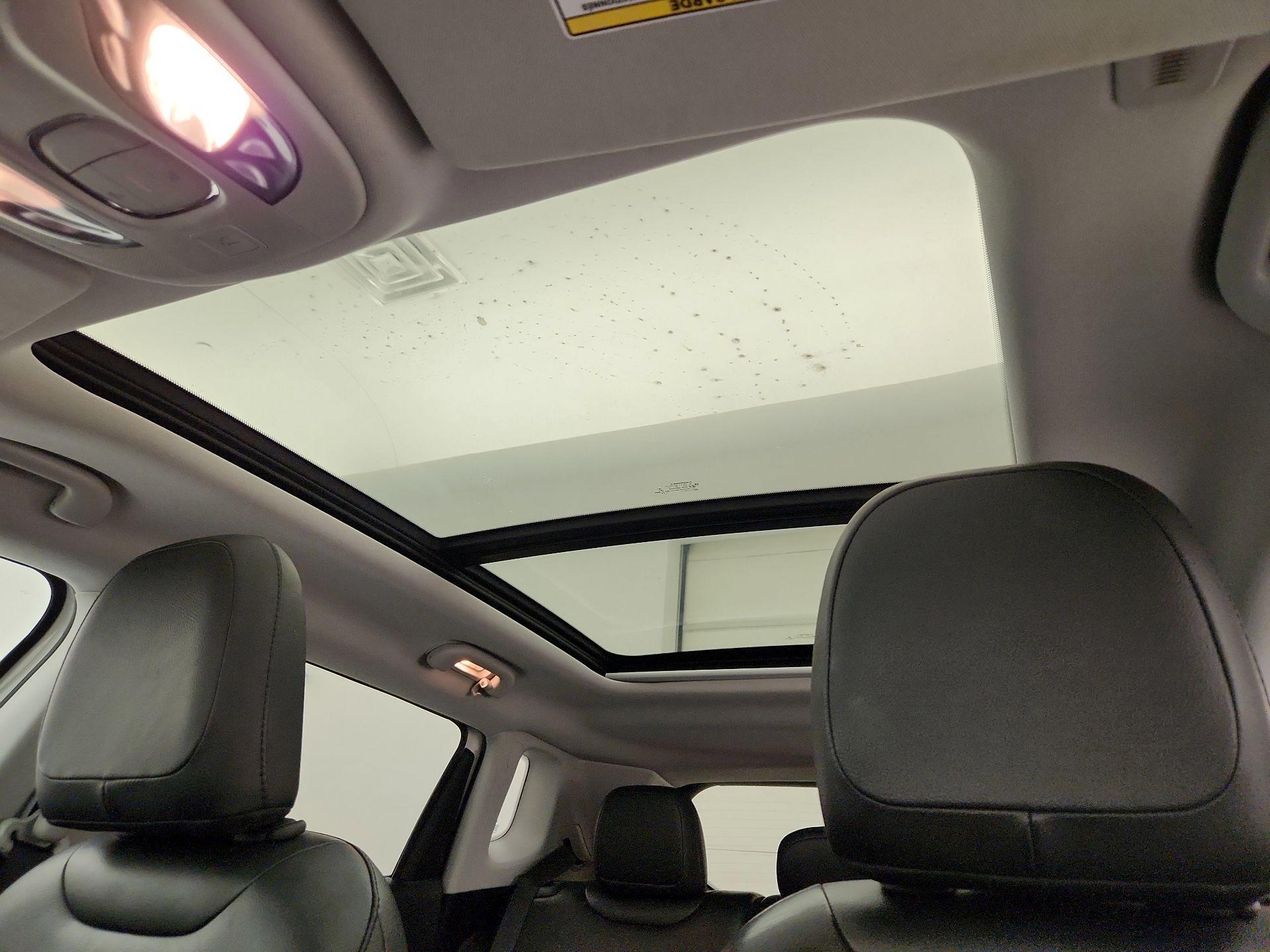 Thumbnail: 2018 Jeep Compass - 19