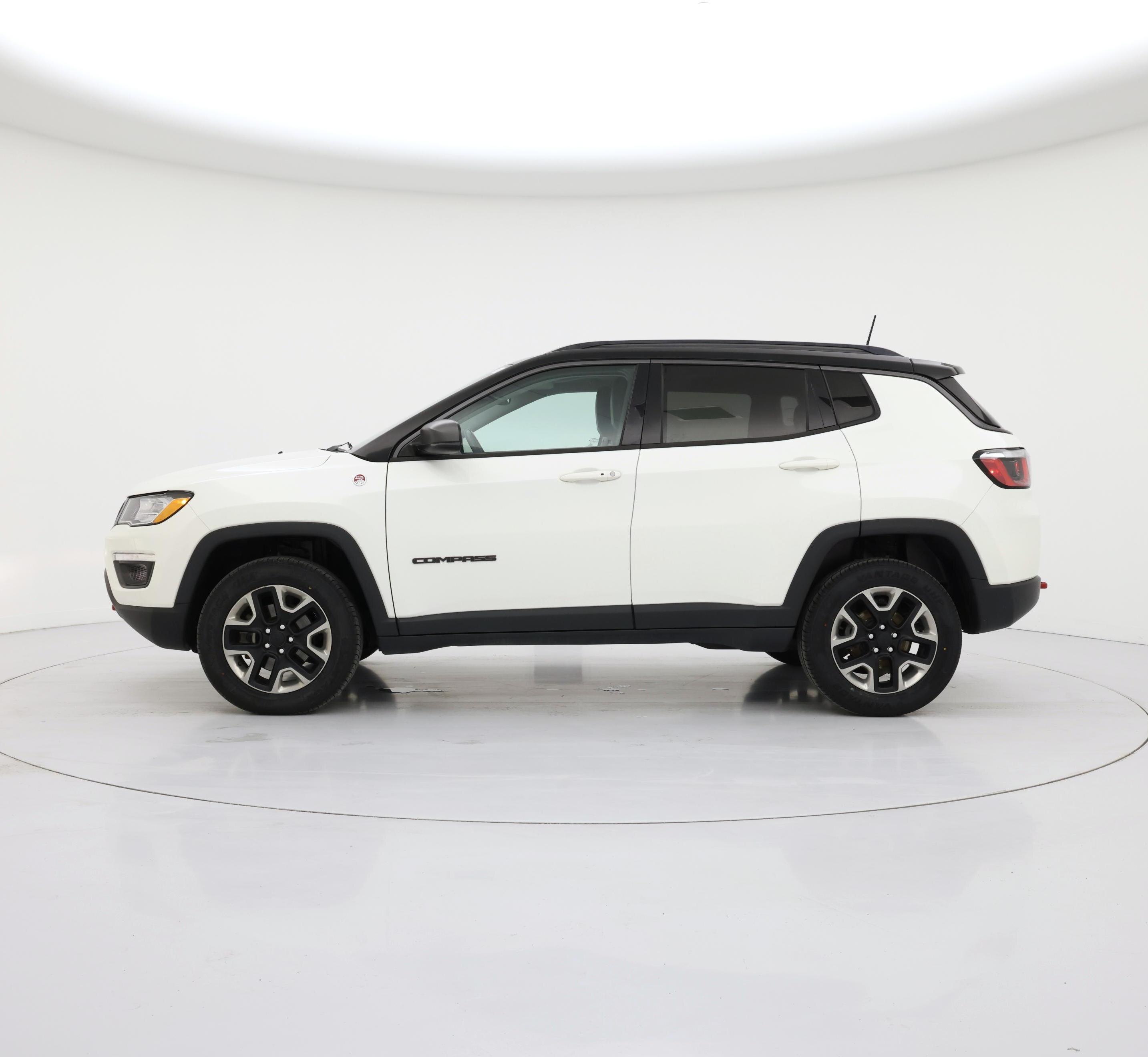 Thumbnail: 2018 Jeep Compass - 3