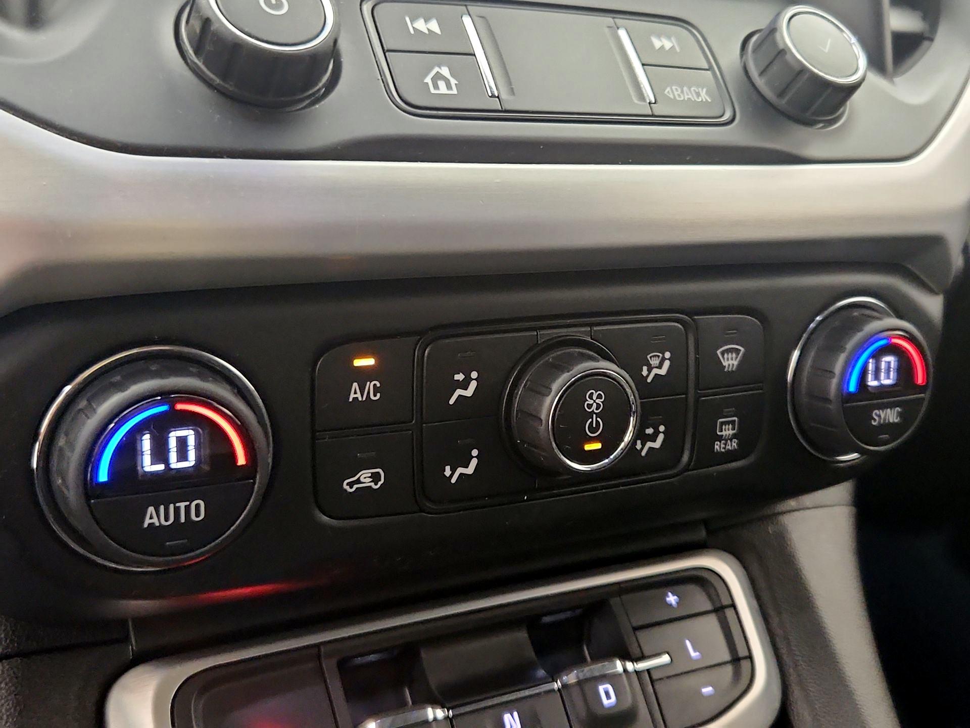 Thumbnail: 2020 GMC Acadia - 17