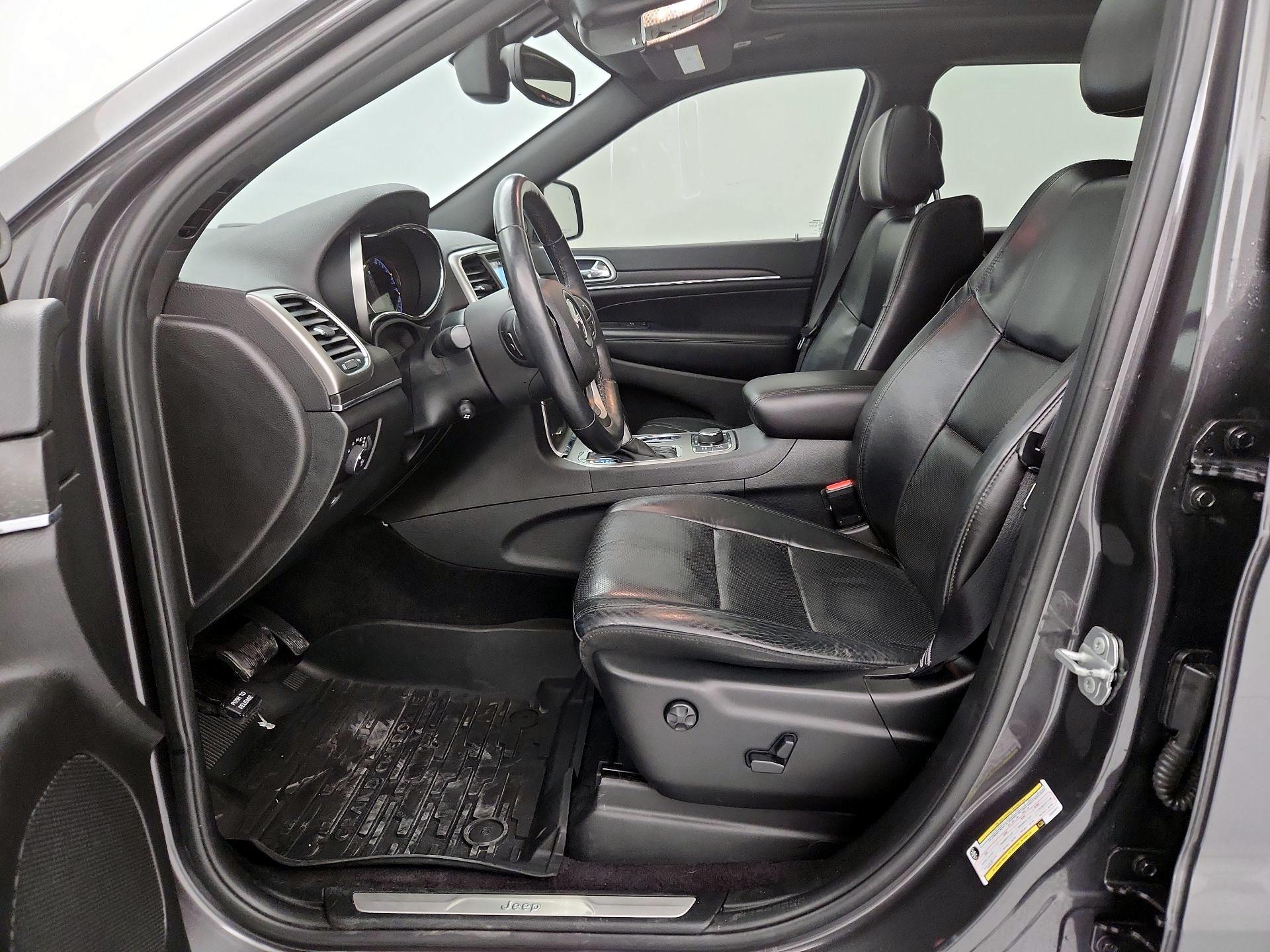 Thumbnail: 2018 Jeep Grand Cherokee - 11