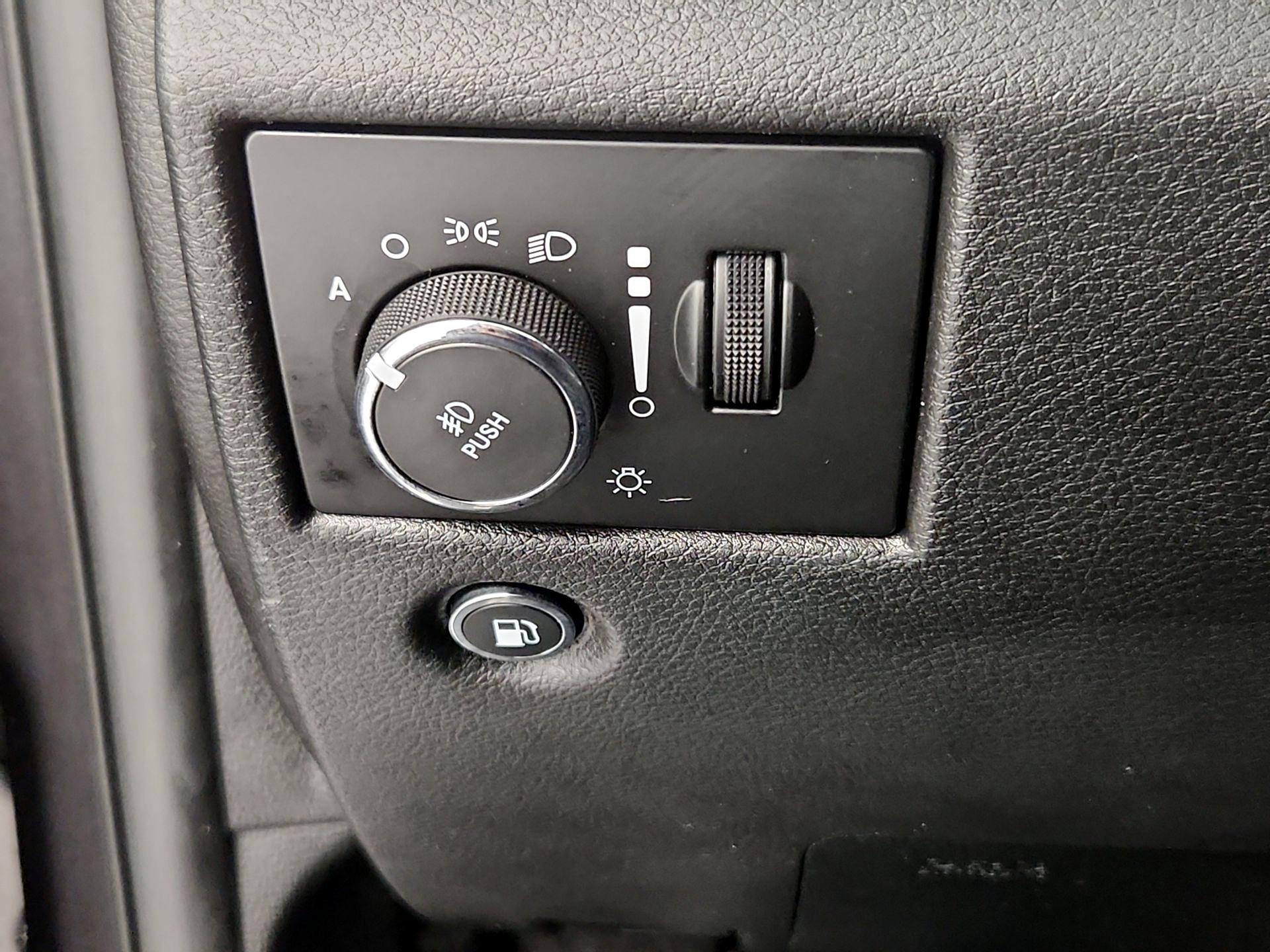 Thumbnail: 2018 Jeep Grand Cherokee - 13