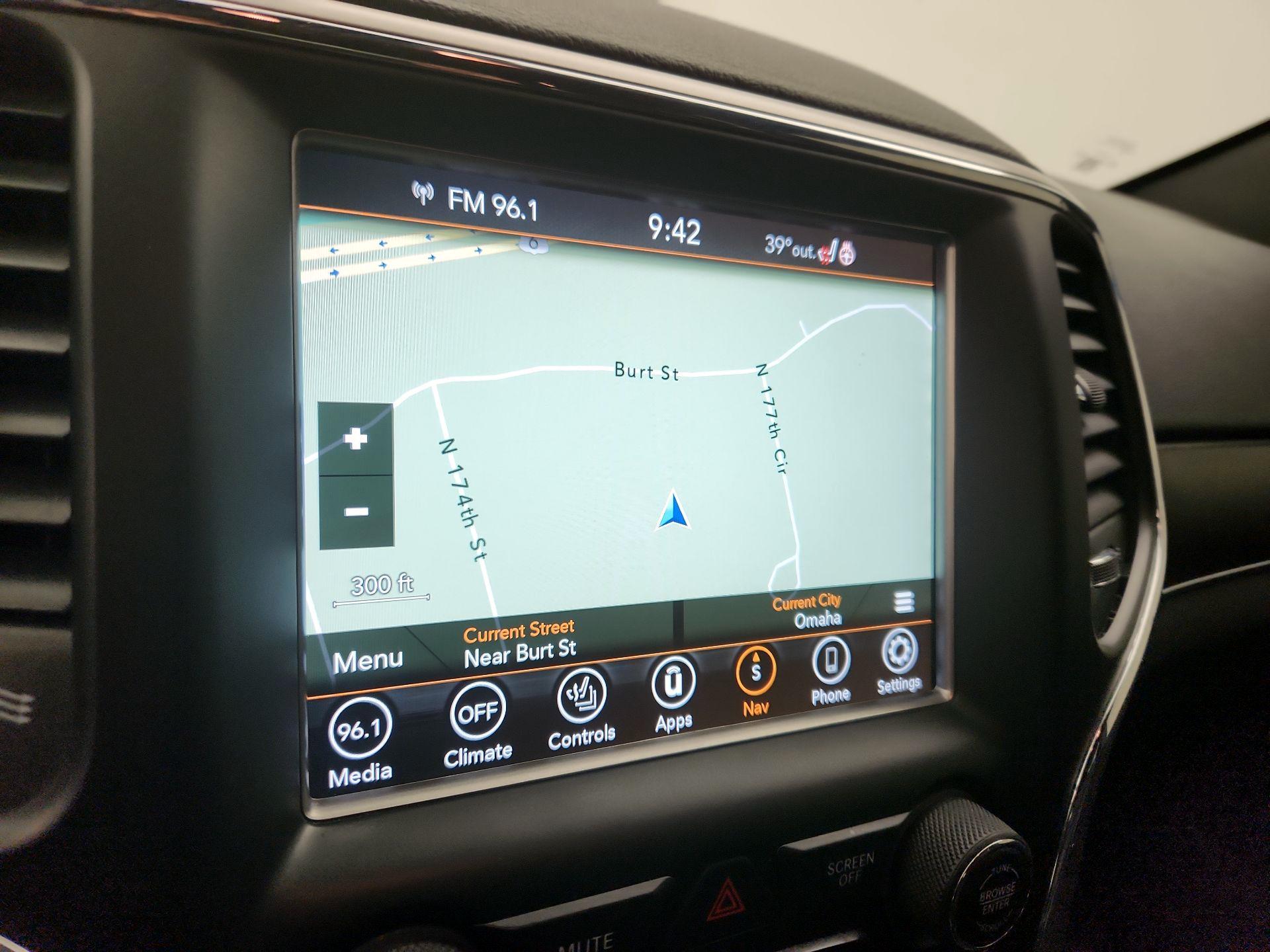 Thumbnail: 2018 Jeep Grand Cherokee - 14