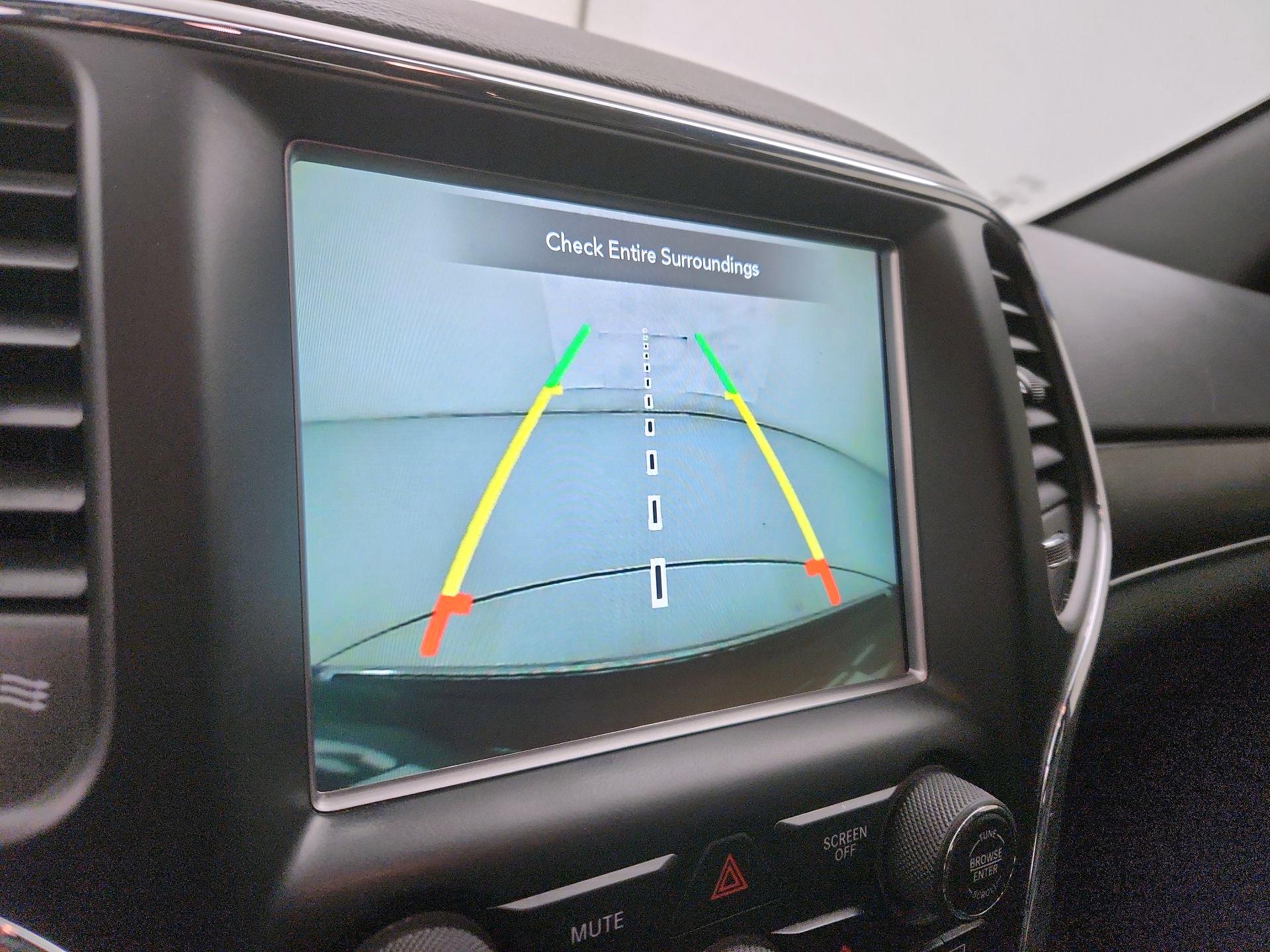 Thumbnail: 2018 Jeep Grand Cherokee - 15