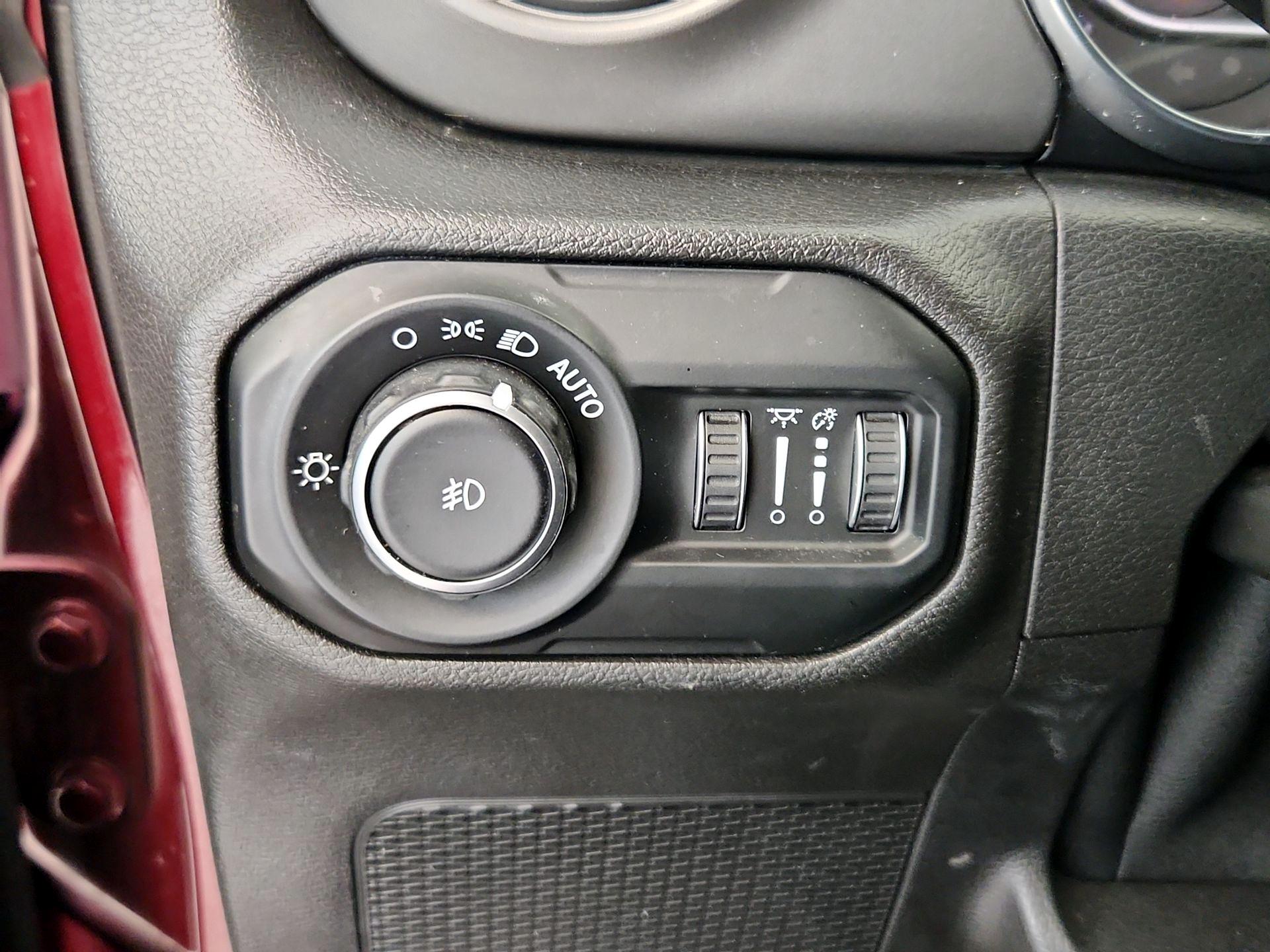 Thumbnail: 2021 Jeep Wrangler - 13