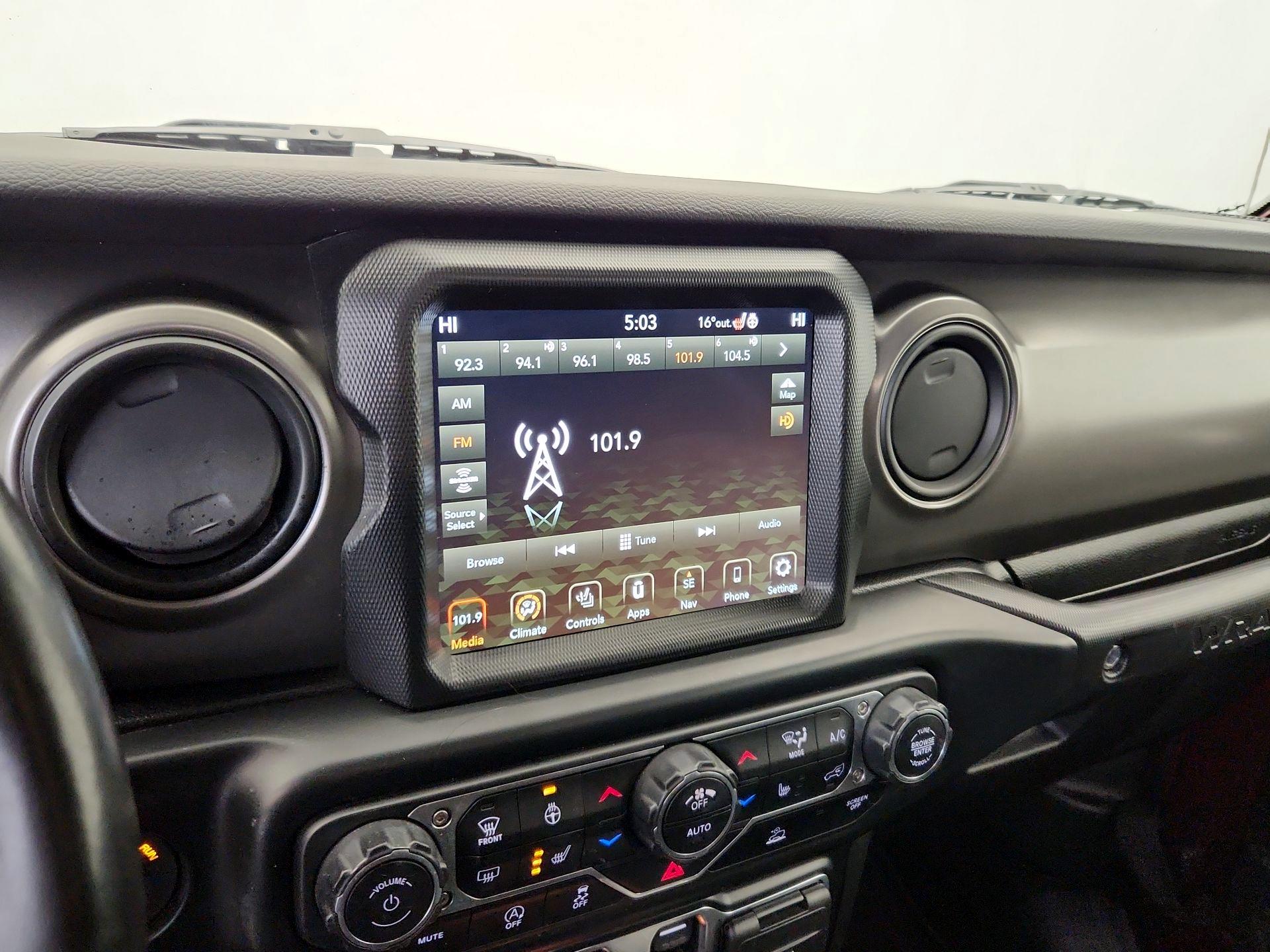 Thumbnail: 2021 Jeep Wrangler - 16