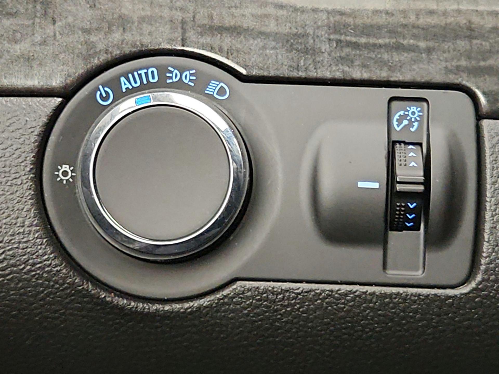 Thumbnail: 2015 Buick Encore - 13