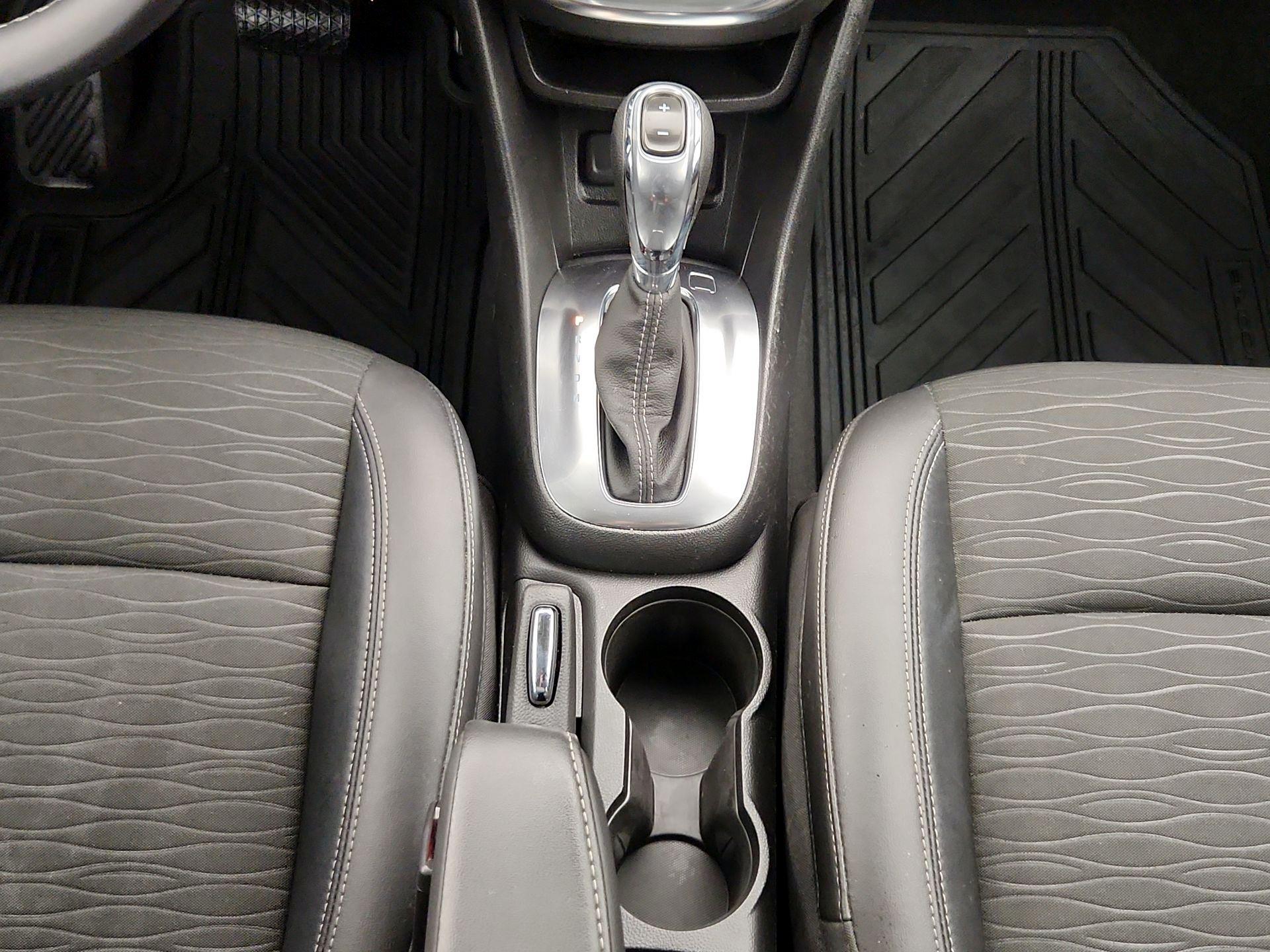 Thumbnail: 2015 Buick Encore - 17