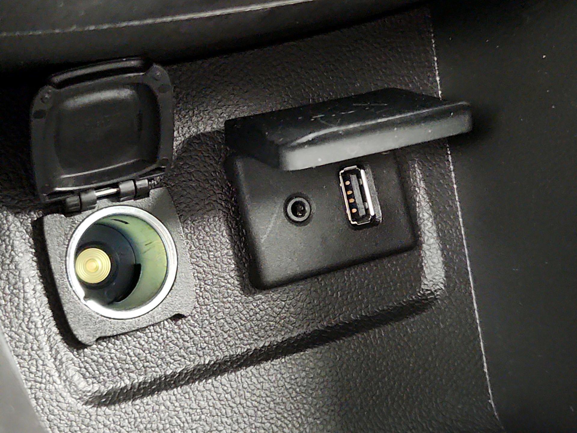 Thumbnail: 2015 Buick Encore - 18