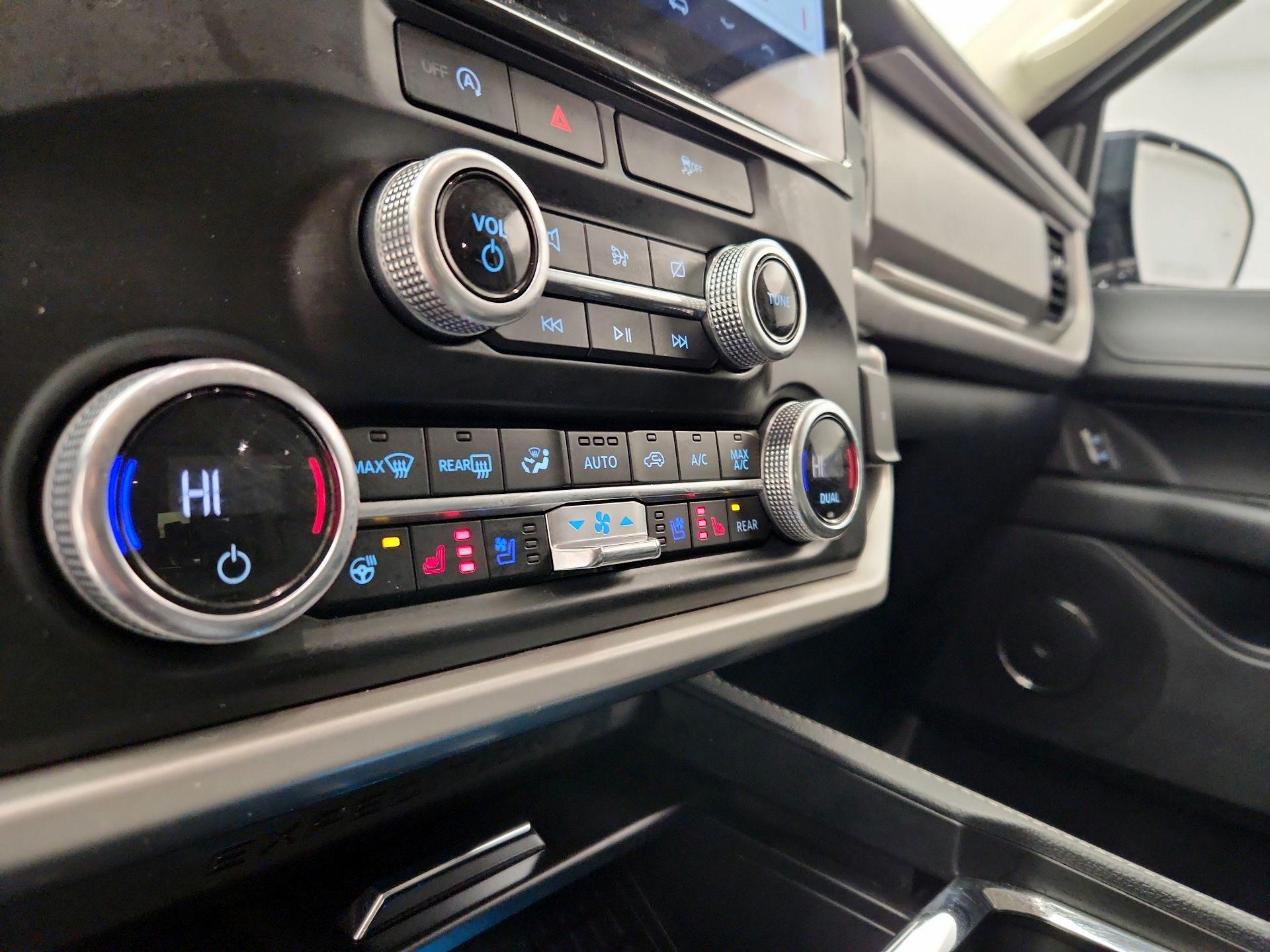 Thumbnail: 2022 Ford Expedition - 17