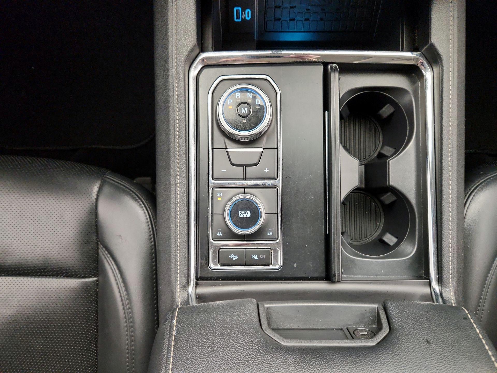 Thumbnail: 2022 Ford Expedition - 18