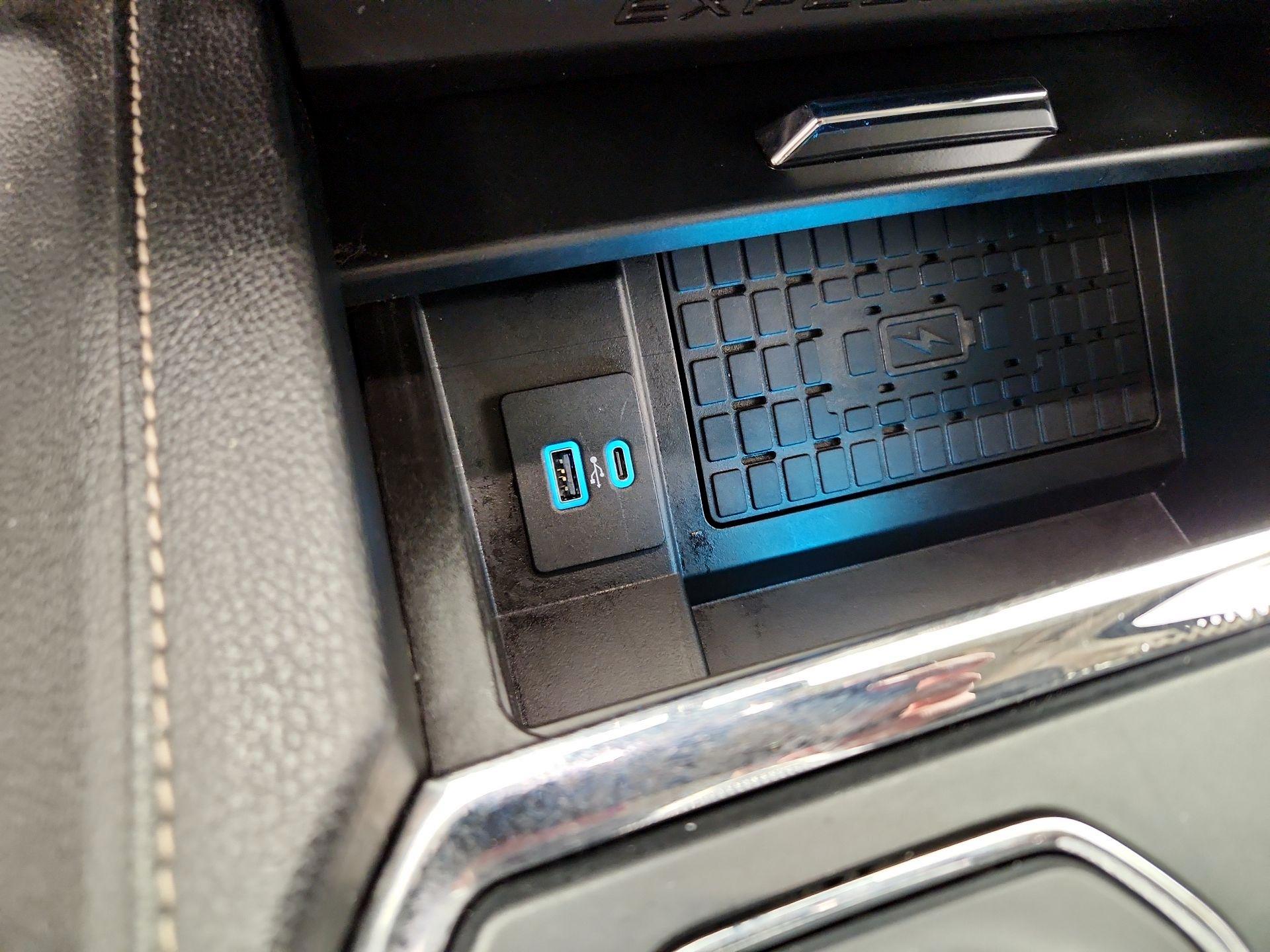 Thumbnail: 2022 Ford Expedition - 19