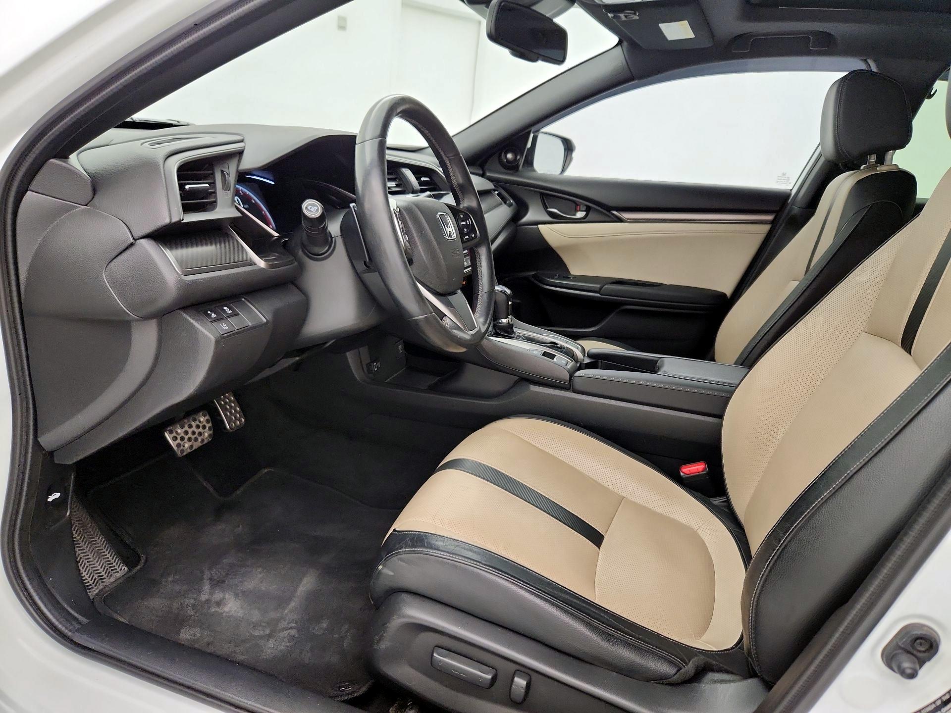 Thumbnail: 2017 Honda Civic - 11