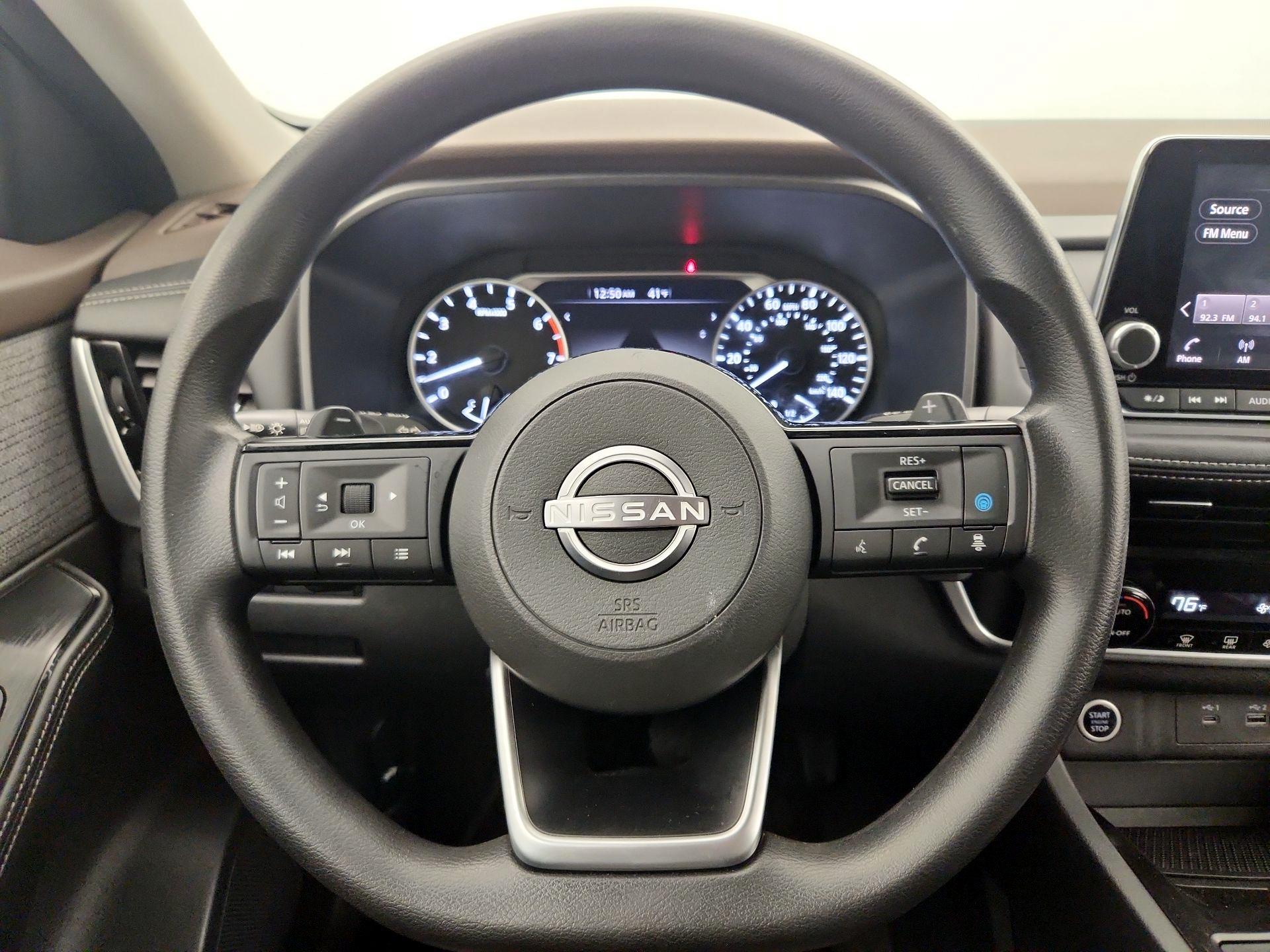 Thumbnail: 2022 Nissan Rogue - 10