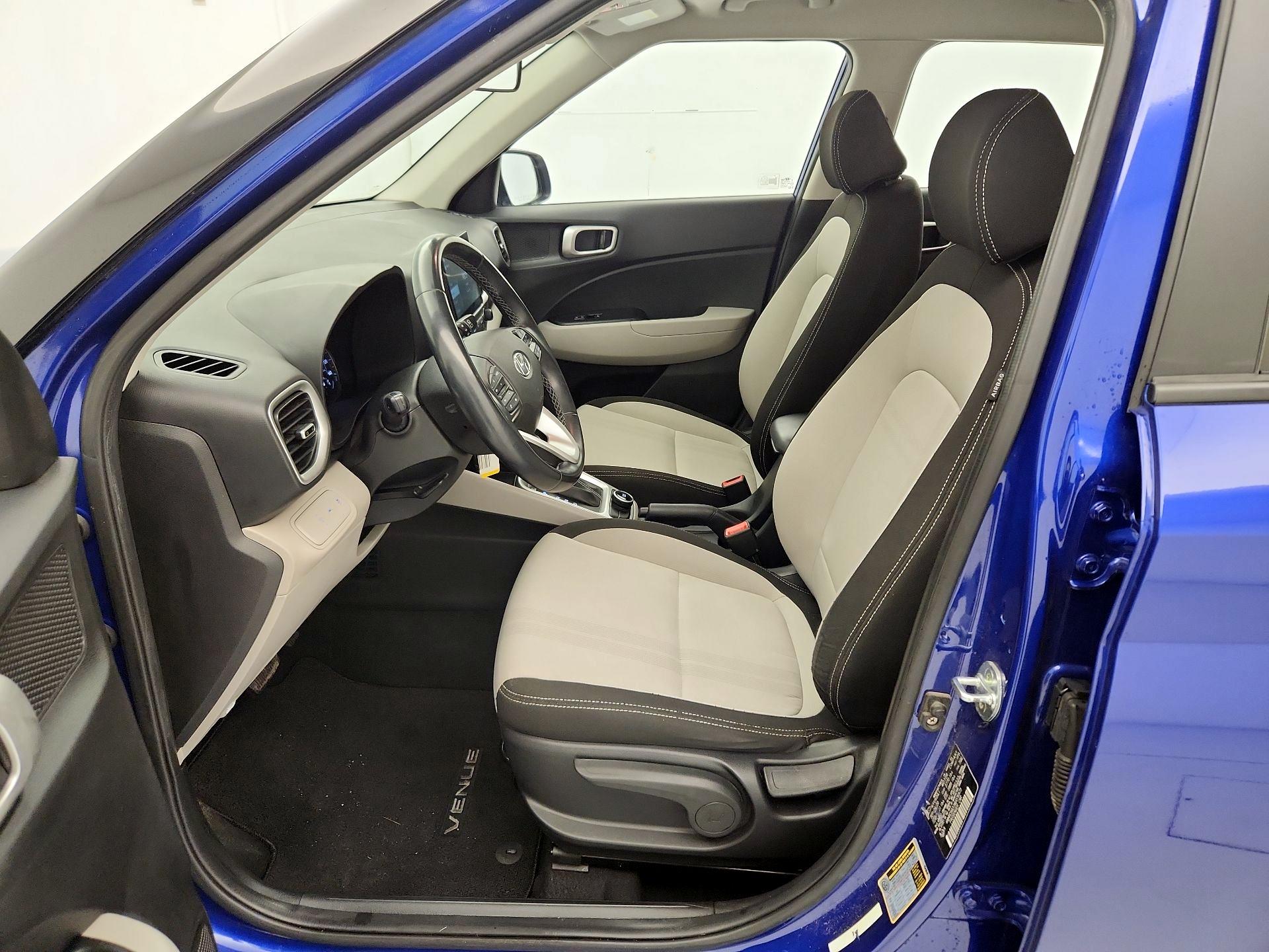 Thumbnail: 2021 Hyundai Venue - 11