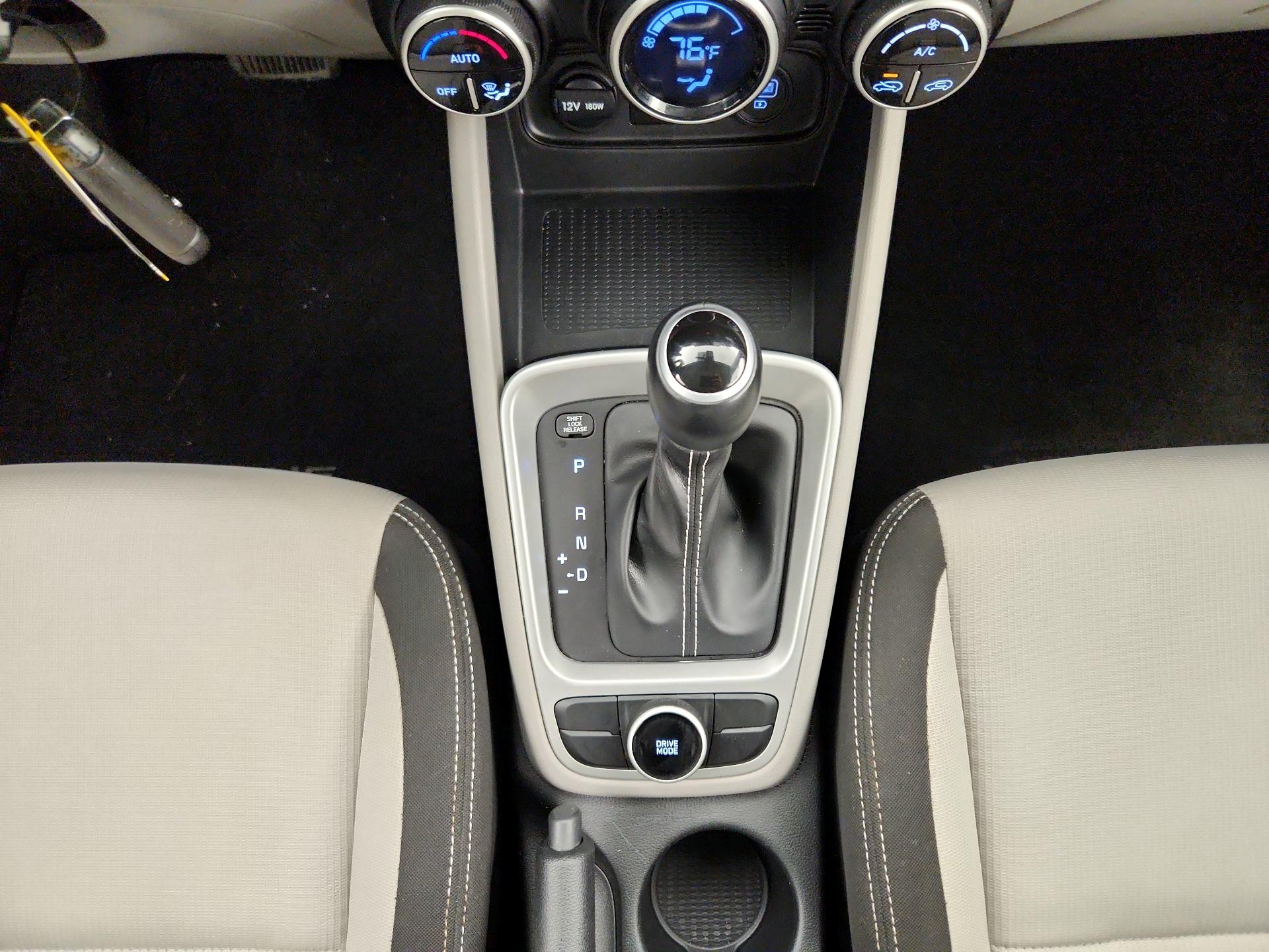 Thumbnail: 2021 Hyundai Venue - 17