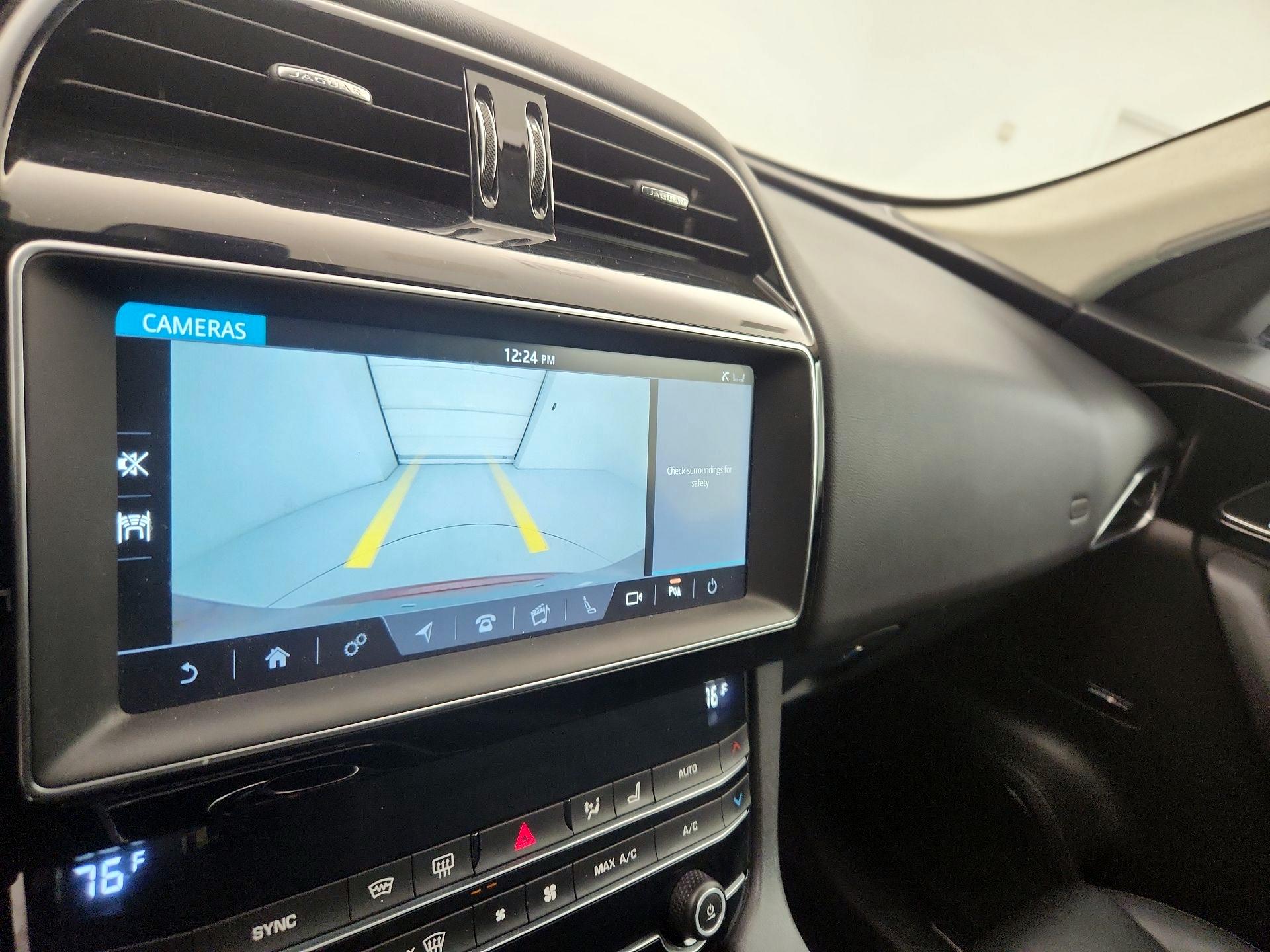 Thumbnail: 2020 Jaguar F-Pace - 15