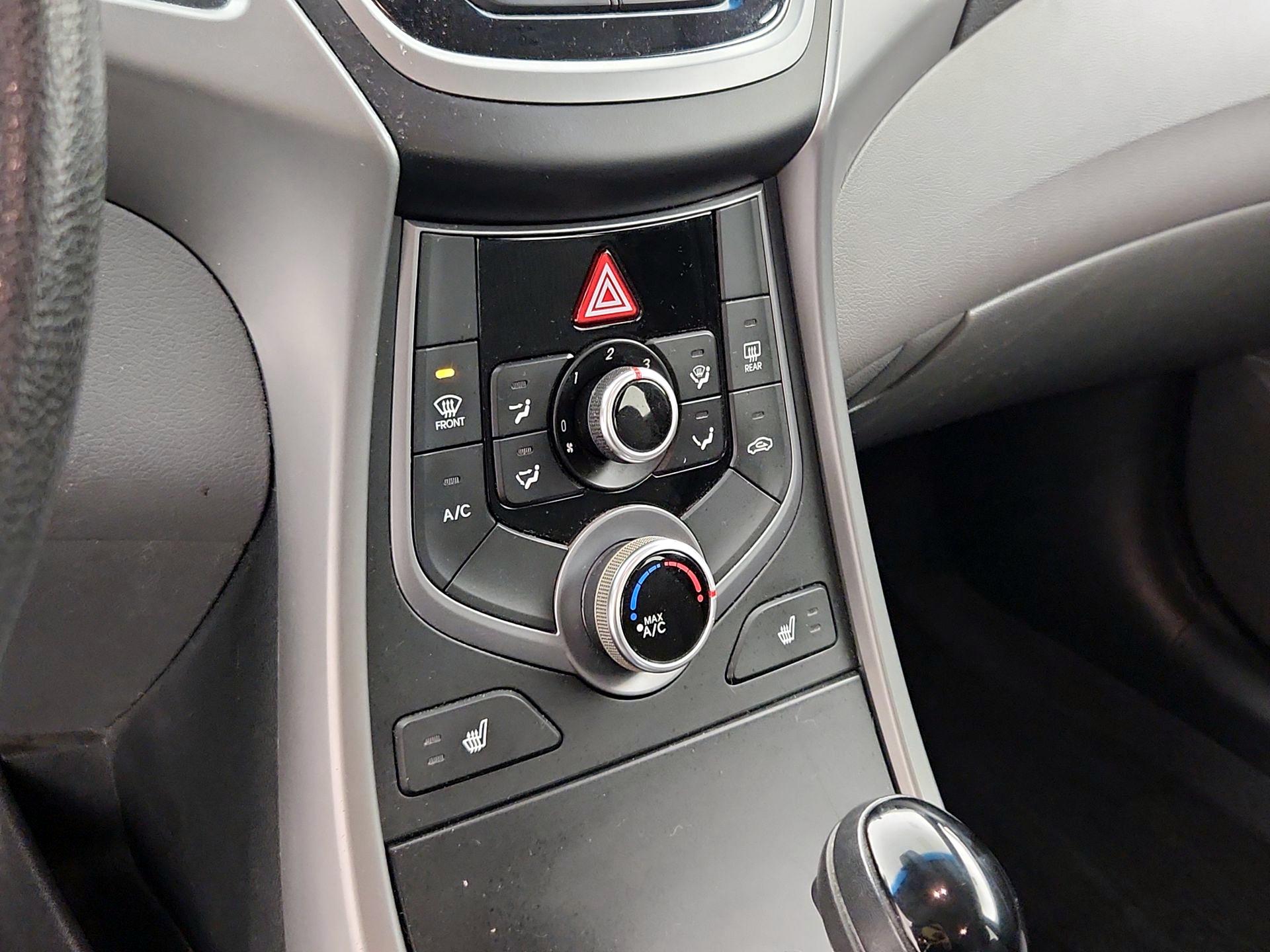 Thumbnail: 2014 Hyundai Elantra - 16