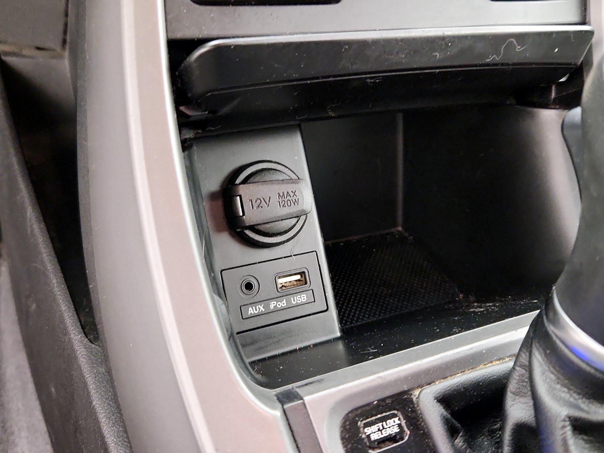 Thumbnail: 2014 Hyundai Elantra - 18