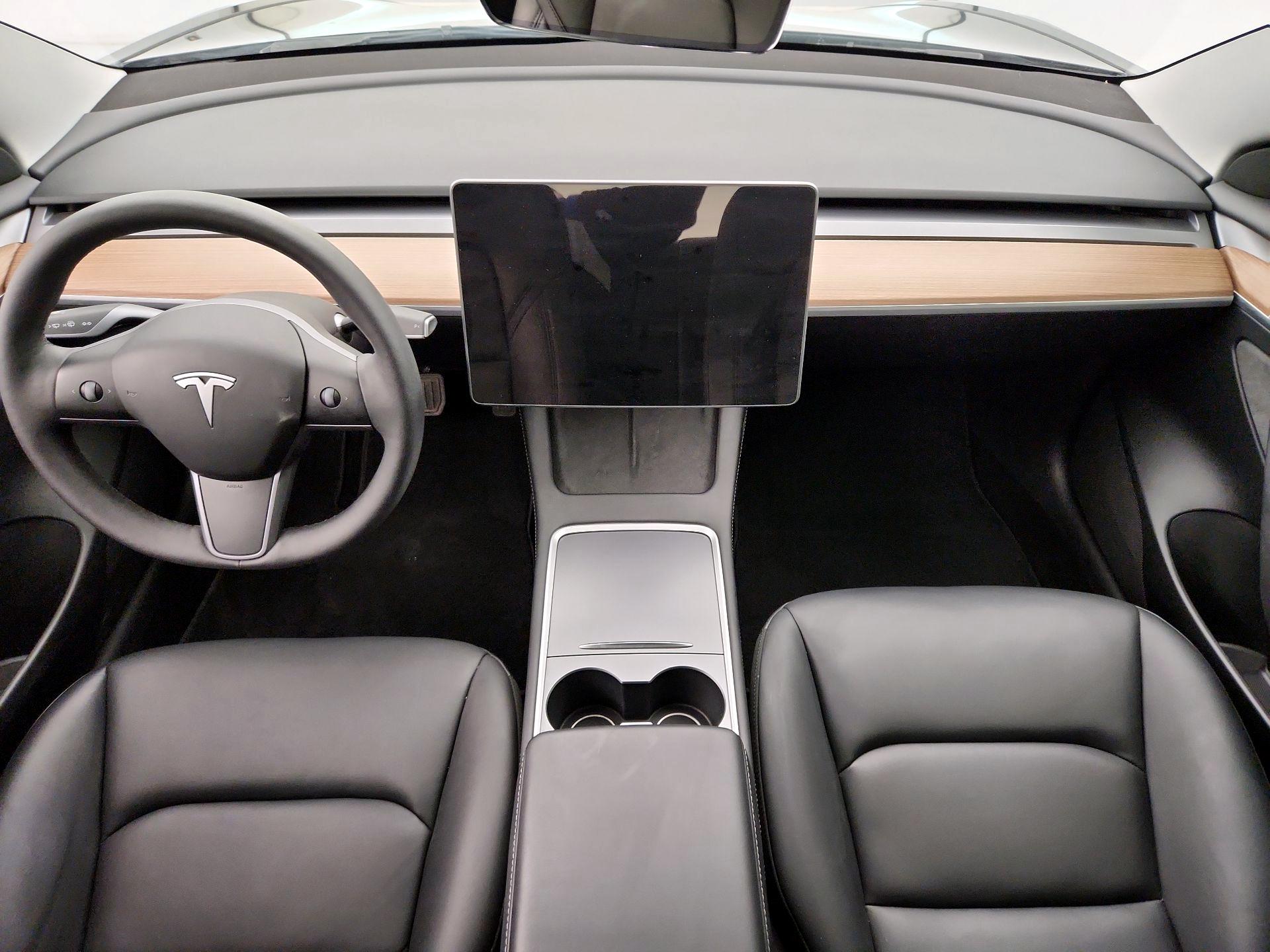 Thumbnail: 2023 Tesla Model 3 - 9