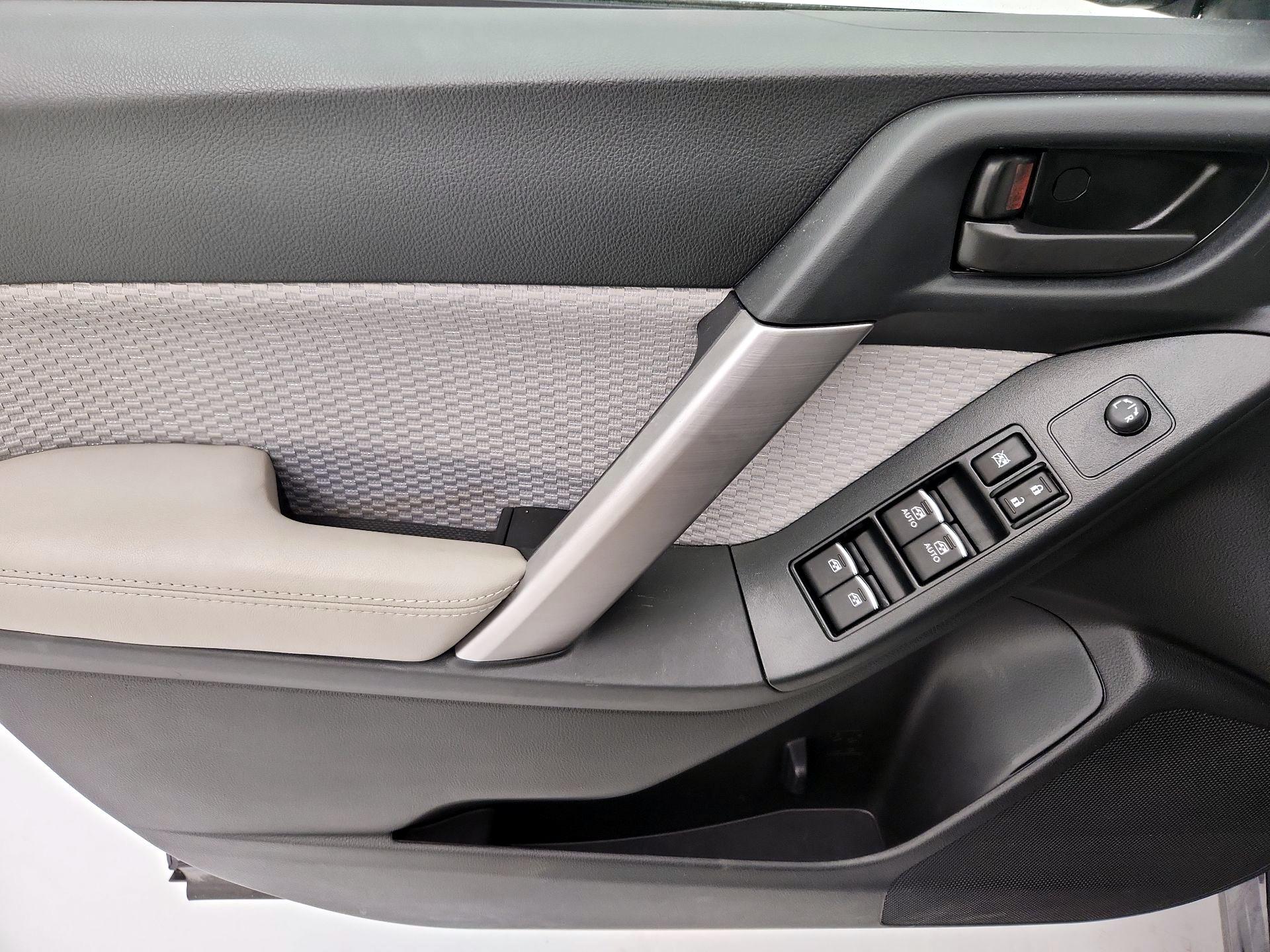 Thumbnail: 2018 Subaru Forester - 12