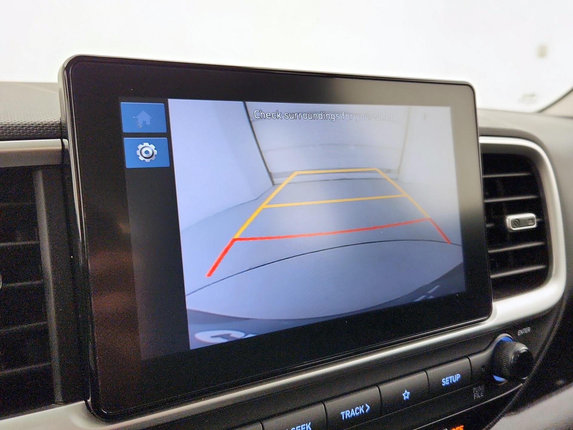 Thumbnail: 2023 Hyundai Venue - 14