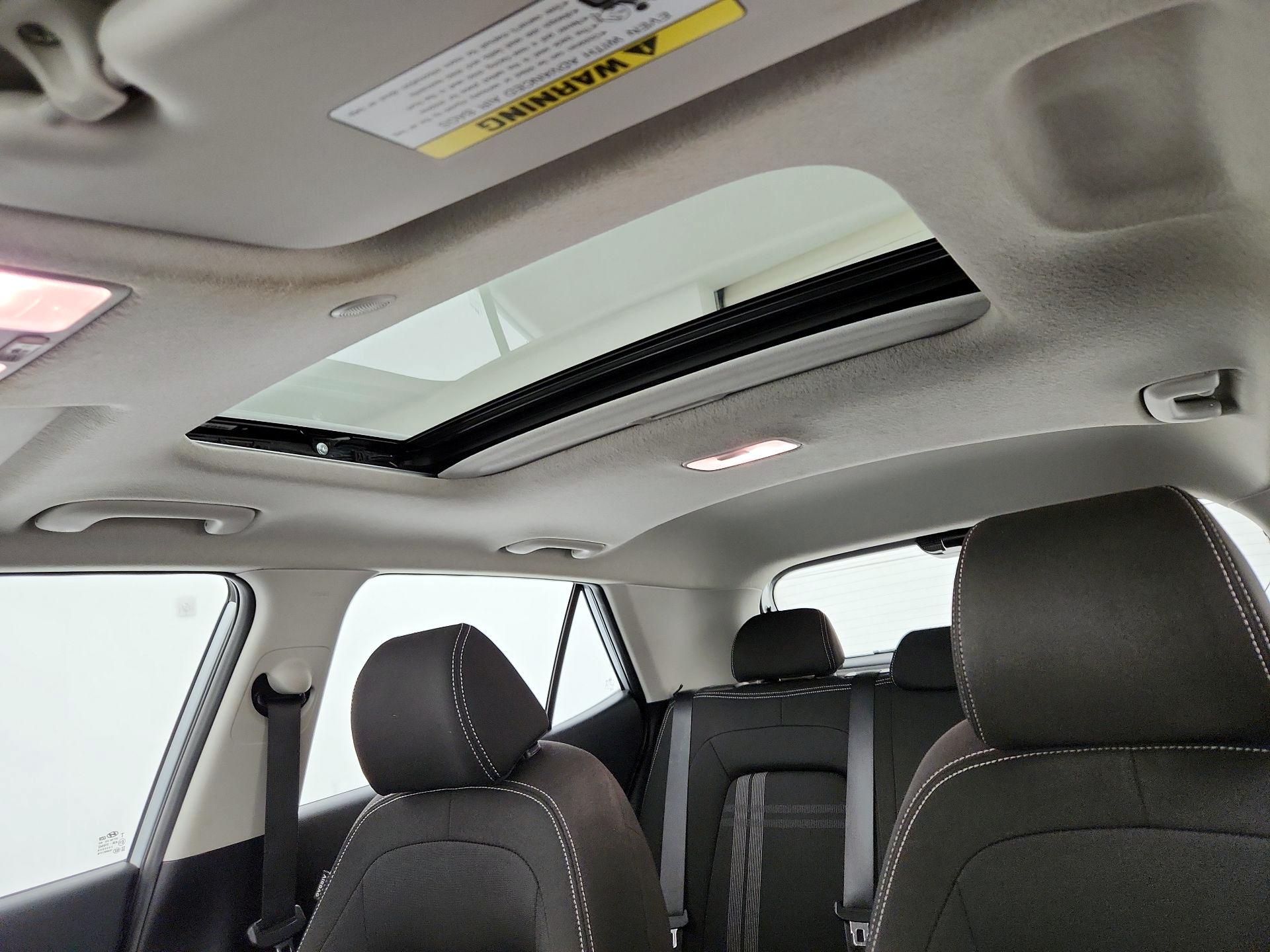 Thumbnail: 2023 Hyundai Venue - 19