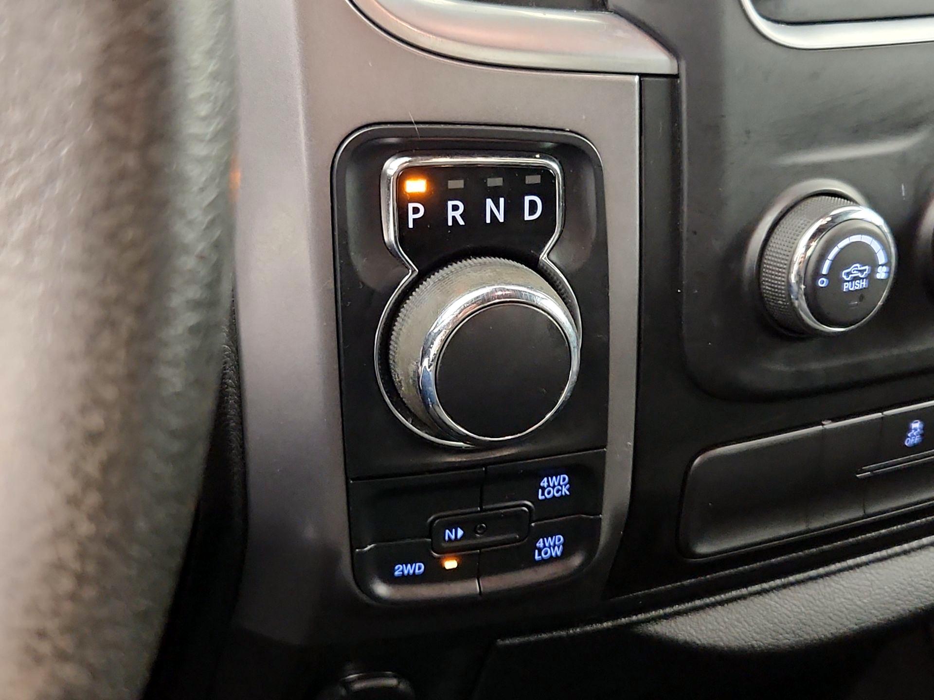 Thumbnail: 2022 RAM 1500 Classic - 17