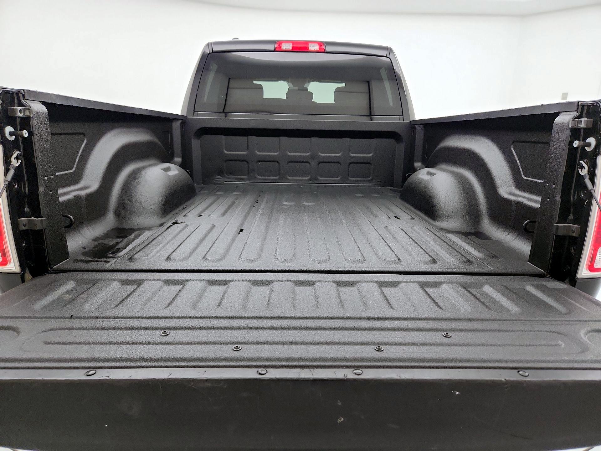 Thumbnail: 2022 RAM 1500 Classic - 20