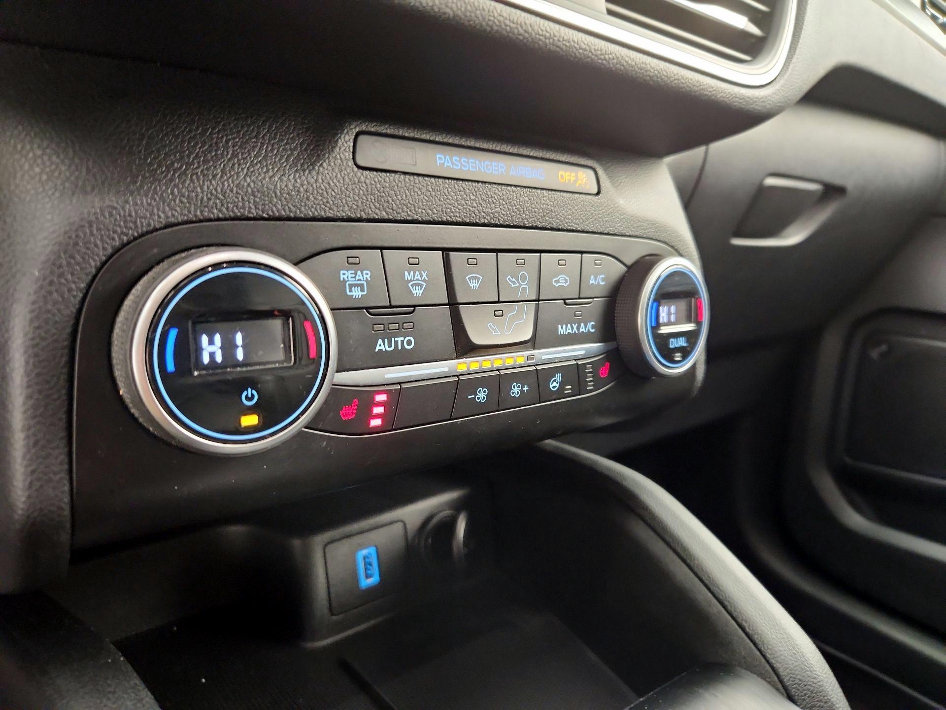 Thumbnail: 2020 Ford Escape - 17