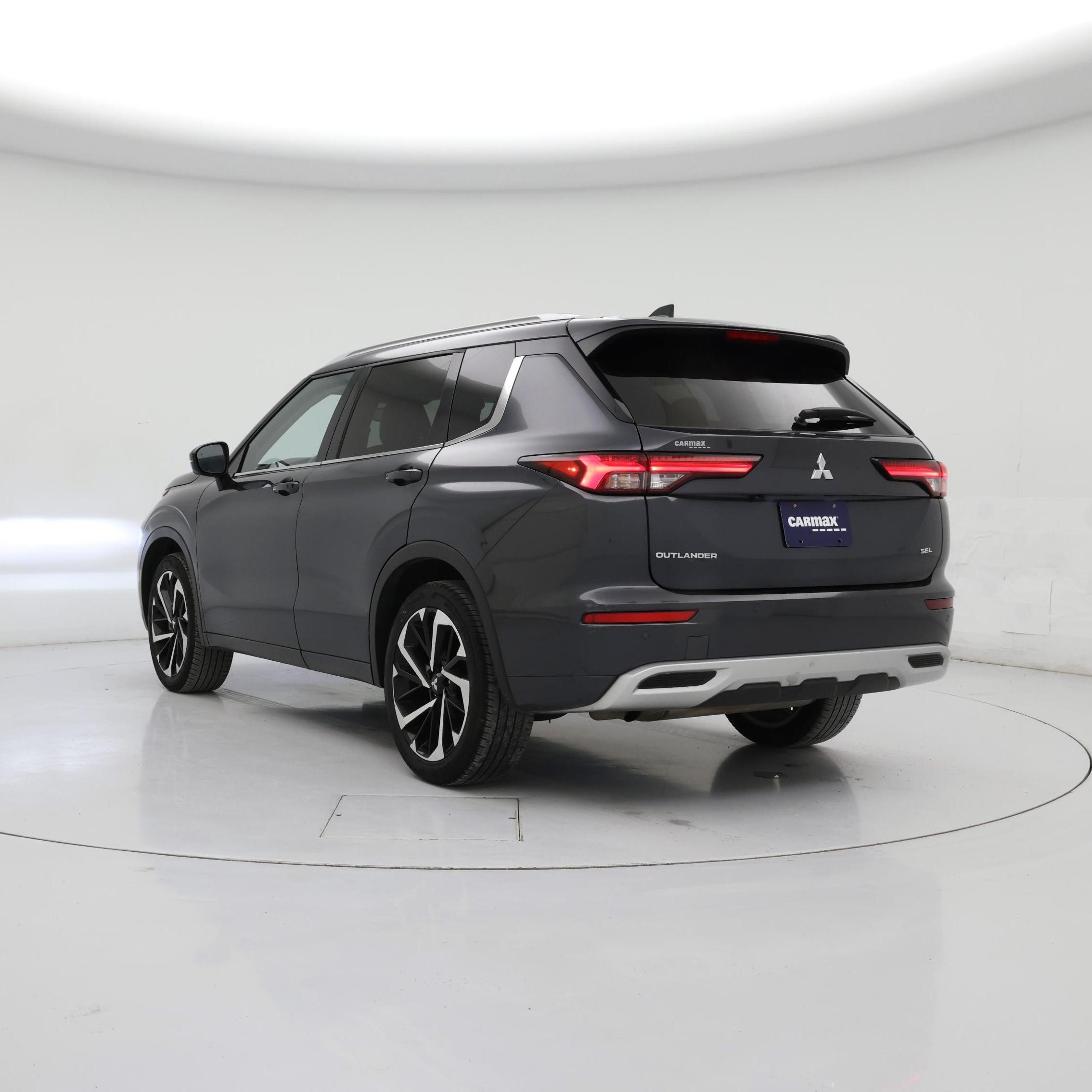 Thumbnail: 2024 Mitsubishi Outlander - 2