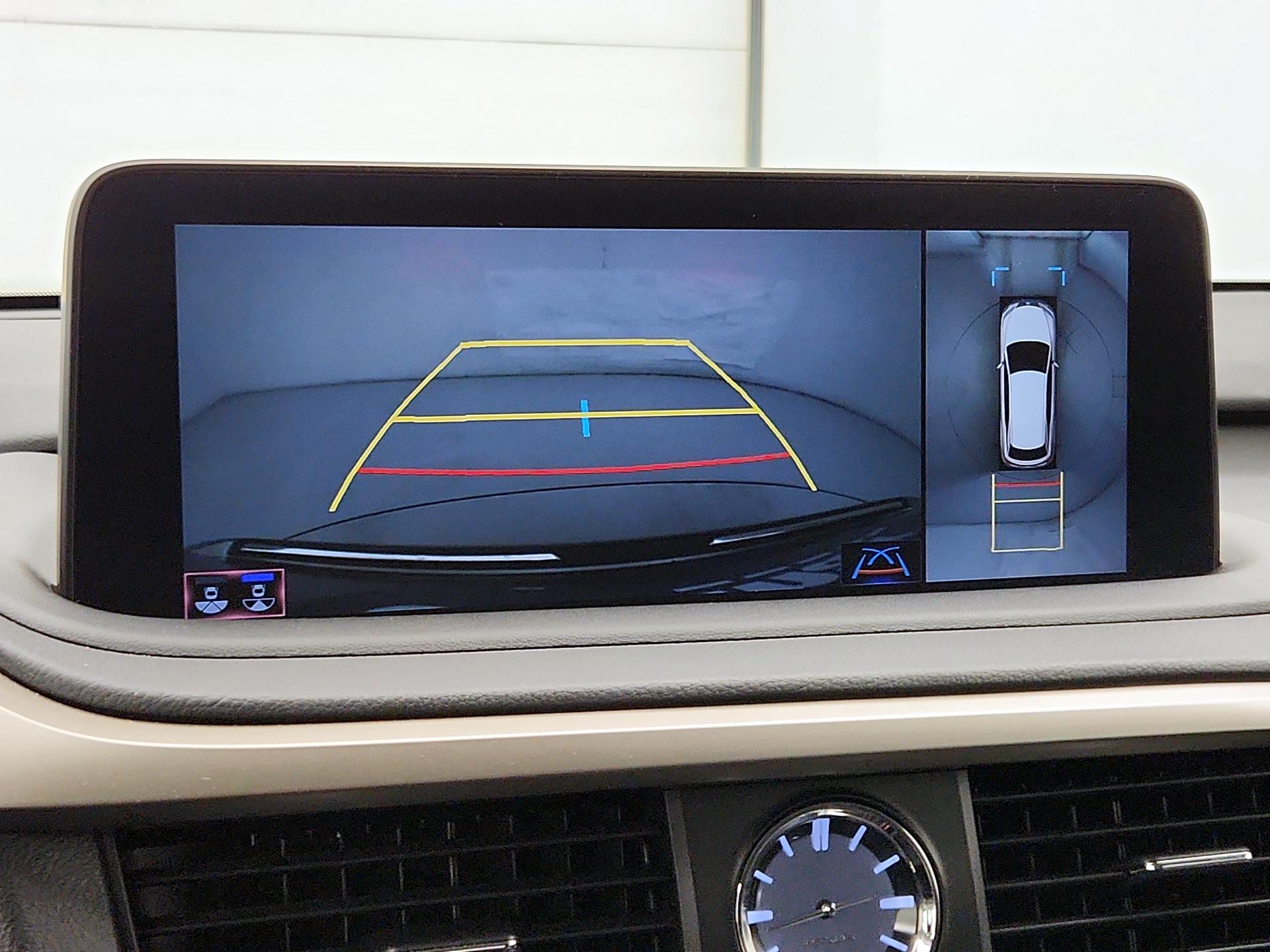 Thumbnail: 2021 Lexus RX - 15