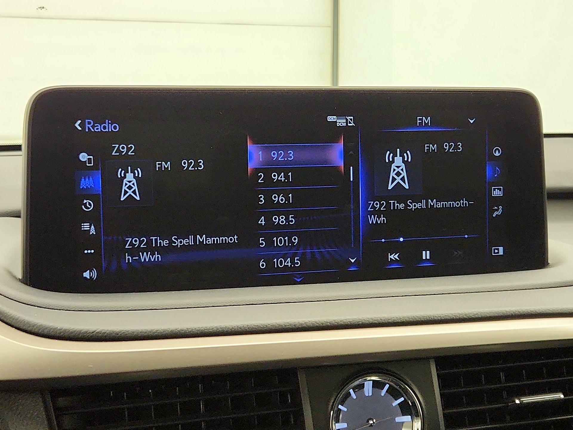 Thumbnail: 2021 Lexus RX - 16