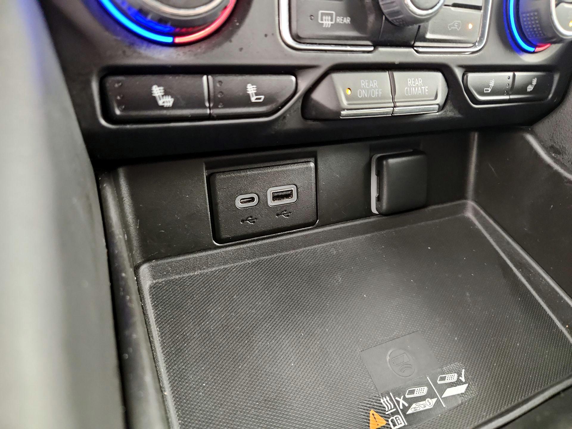 Thumbnail: 2023 Chevrolet Tahoe - 18