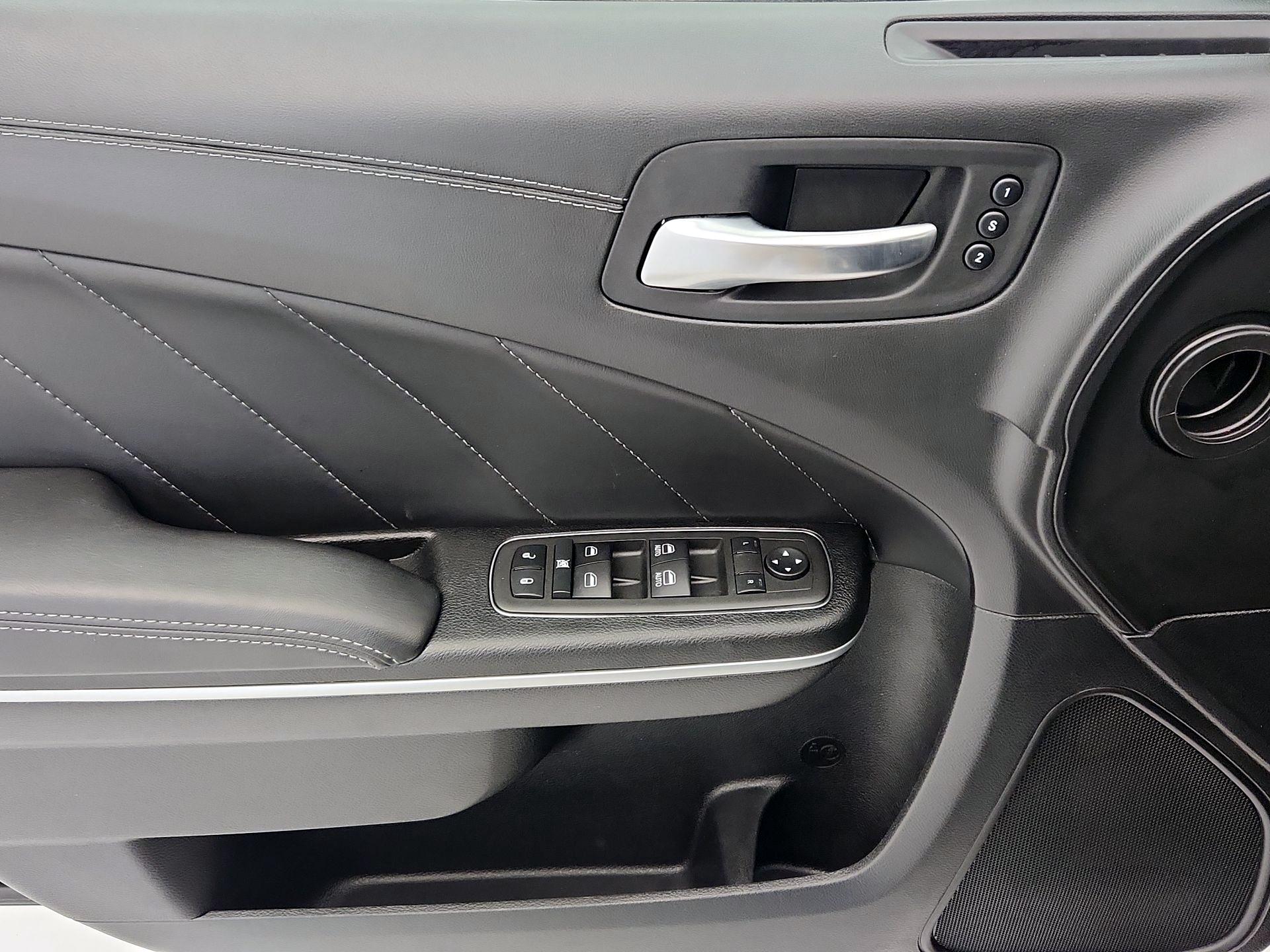 Thumbnail: 2022 Dodge Charger - 12