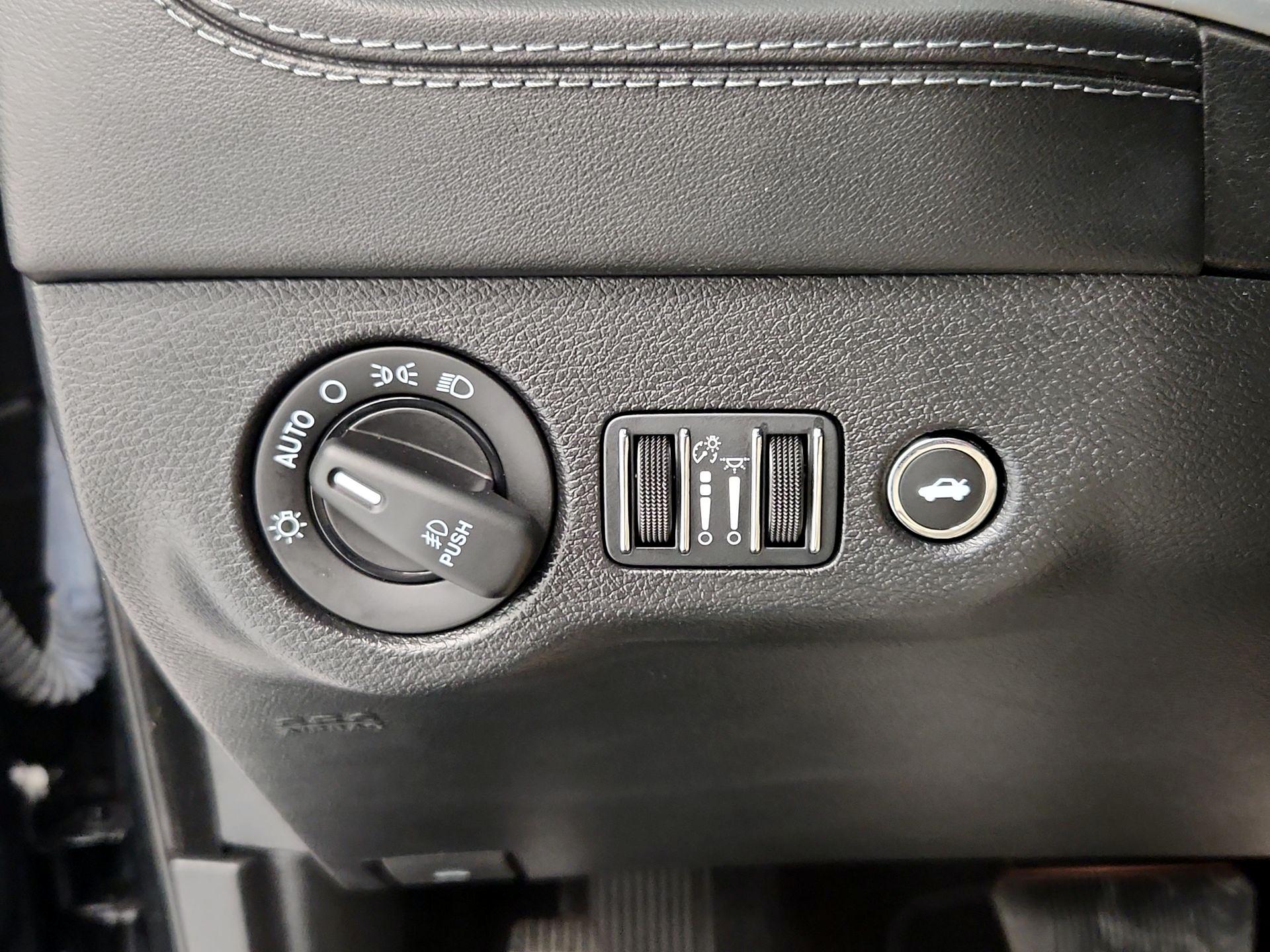 Thumbnail: 2022 Dodge Charger - 13