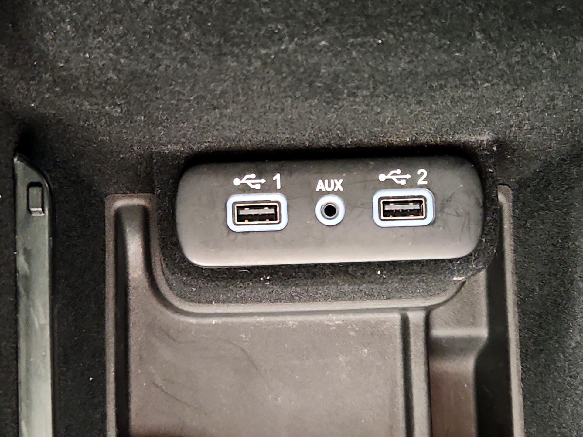 Thumbnail: 2022 Dodge Charger - 18