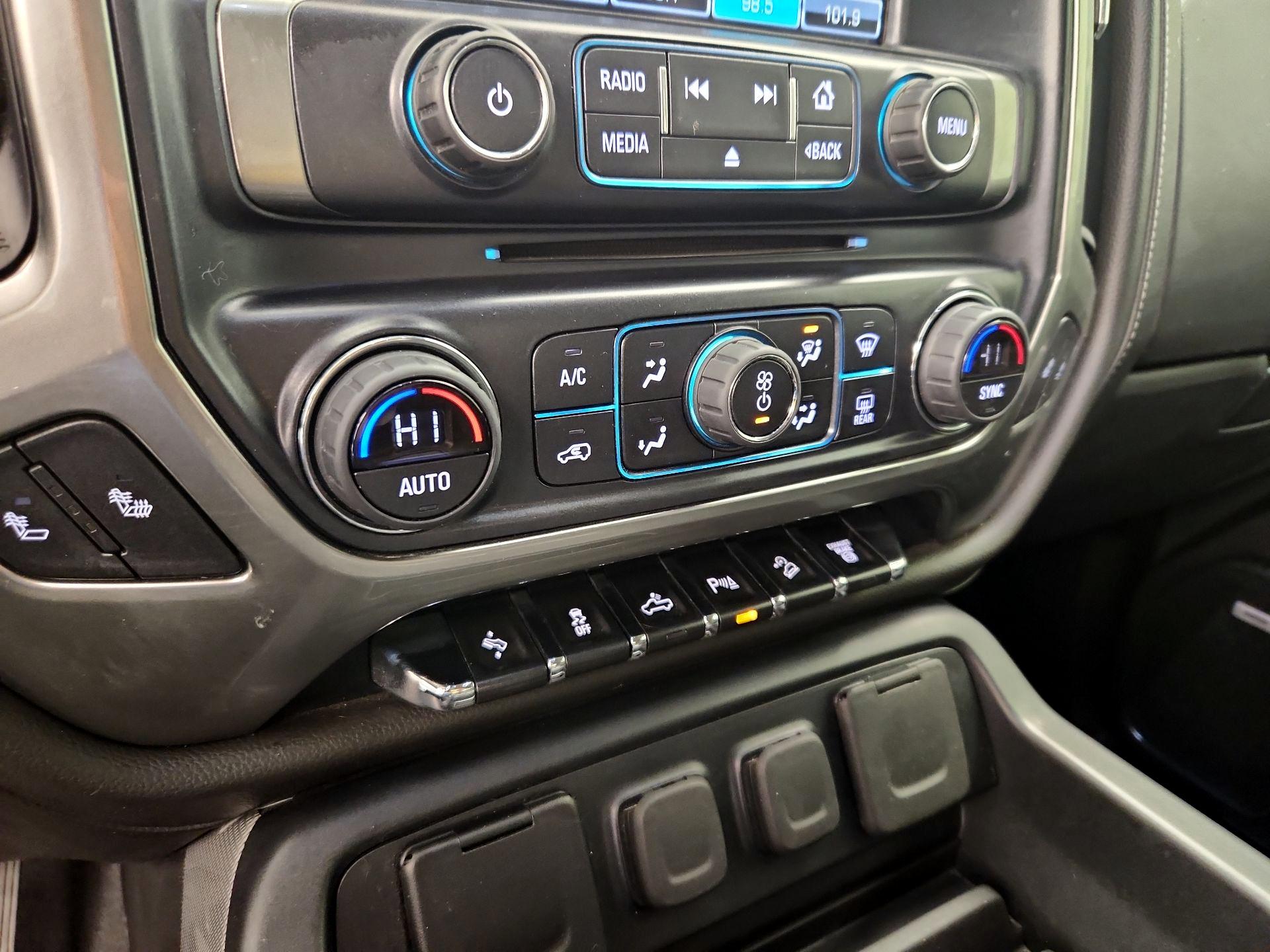 Thumbnail: 2019 Chevrolet Silverado 2500 - 17