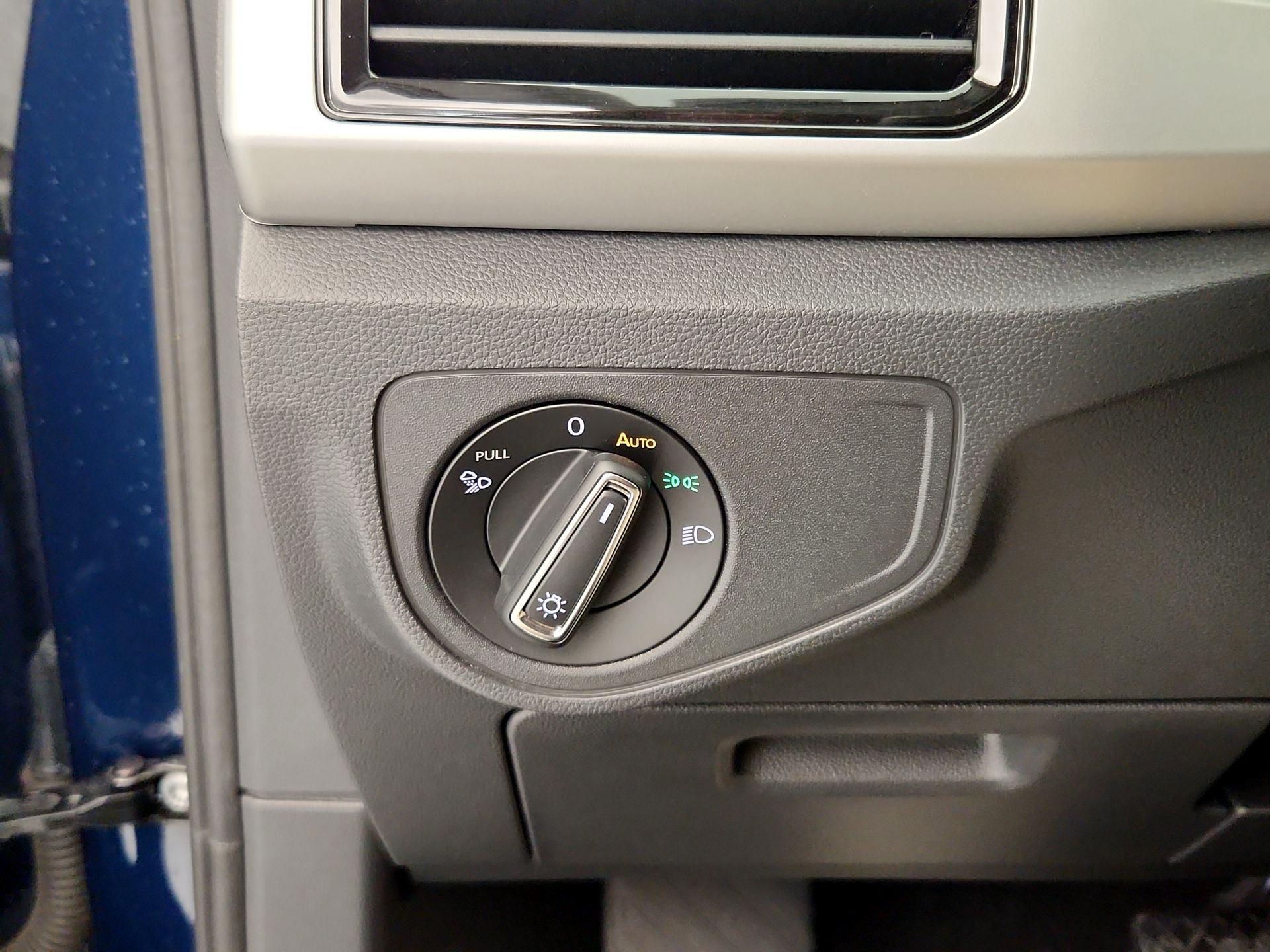 Thumbnail: 2022 Volkswagen Atlas - 13