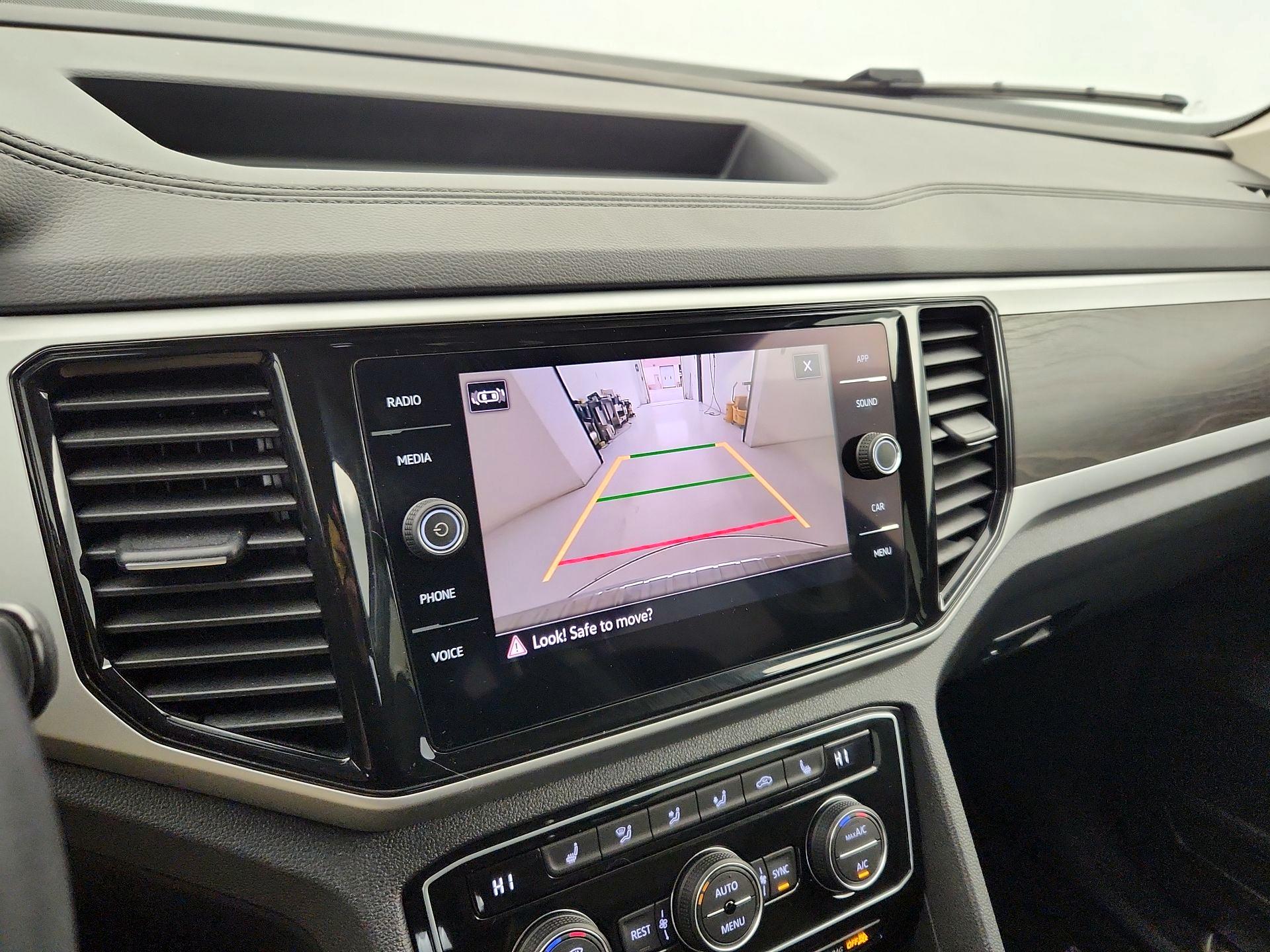 Thumbnail: 2022 Volkswagen Atlas - 14